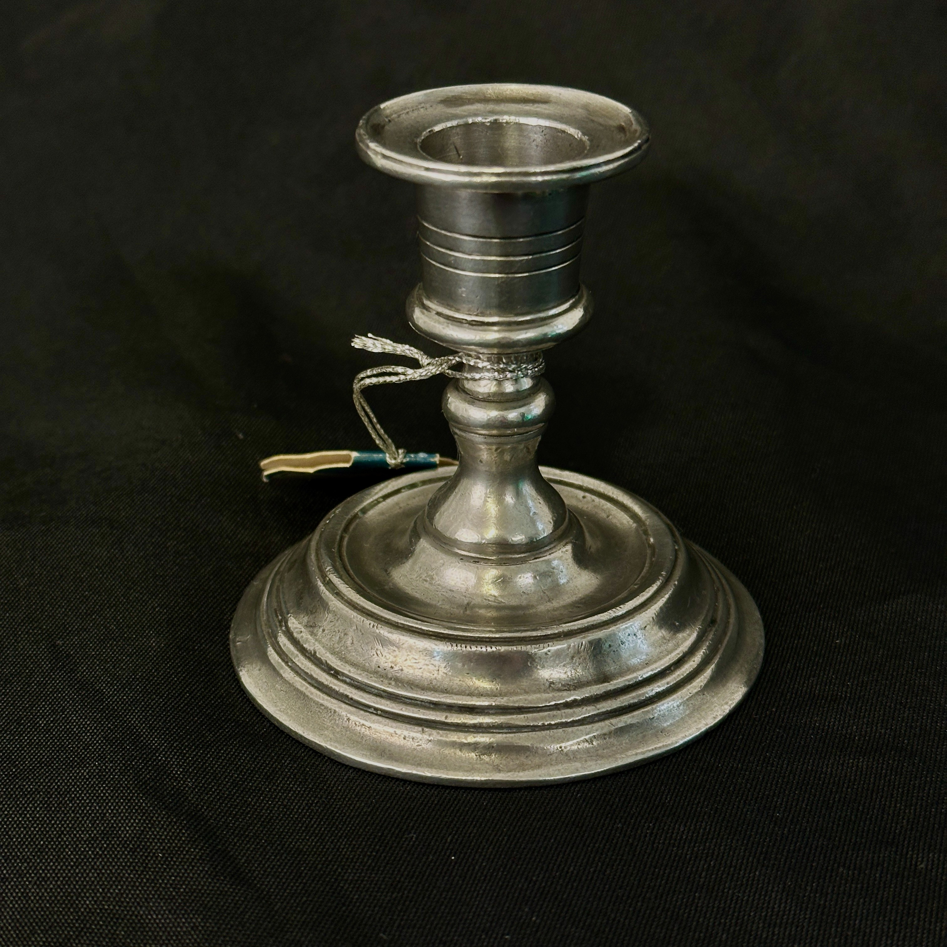 Bougeoir Ancien En étain - France, XXème Siècle, Style Classique Vintage, Couleur Argentée