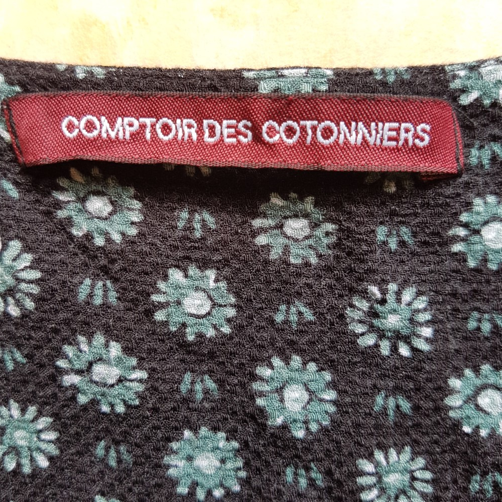 Top noir à petites fleurs blanches et vertes - COMPTOIR DES COTONNIERS - Taille 40 estimée - Photo 5