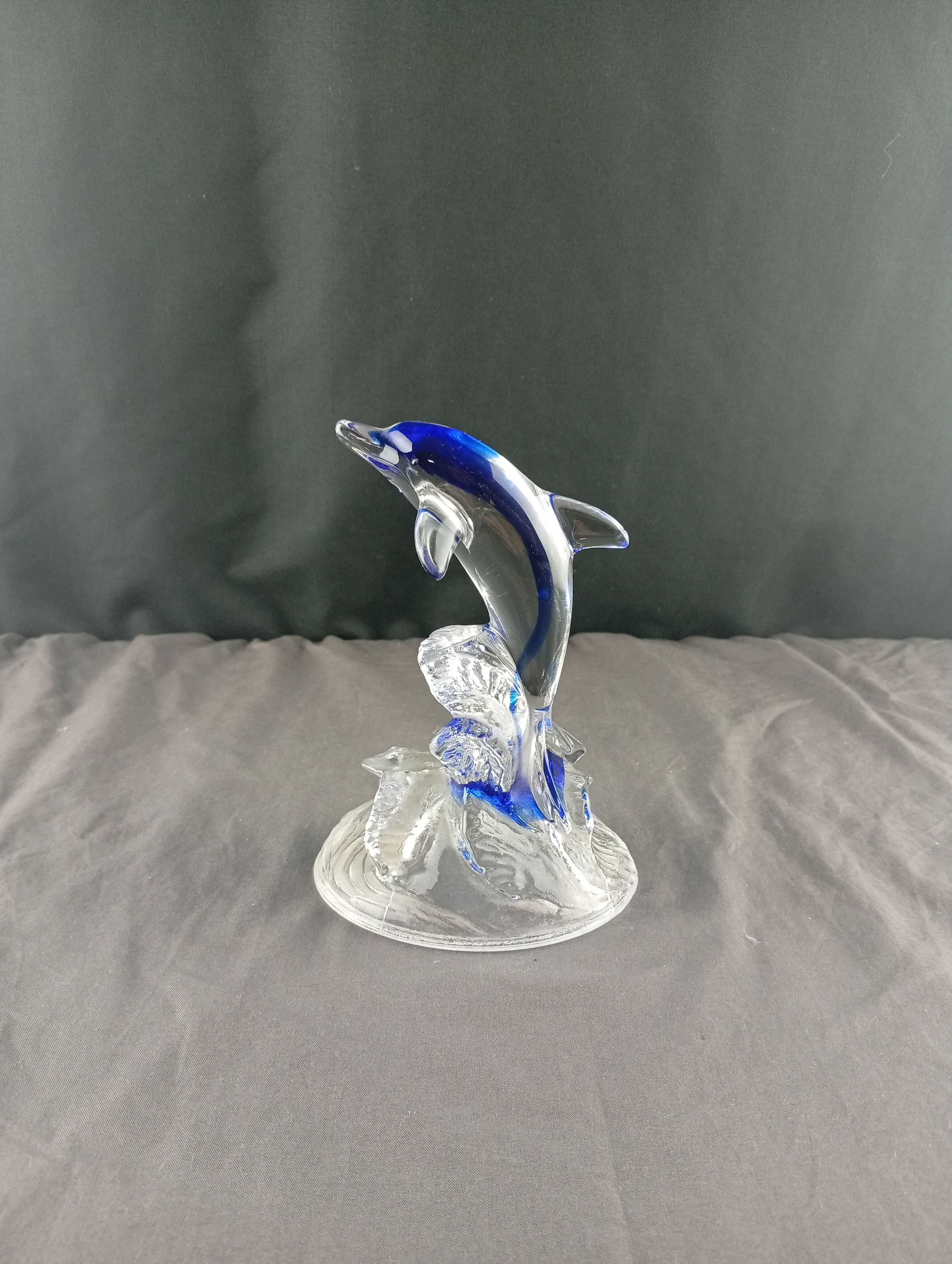 Sculpture / Statue en cristal d'Arques motif dauphin de couleur transparent et bleu - Photo 1