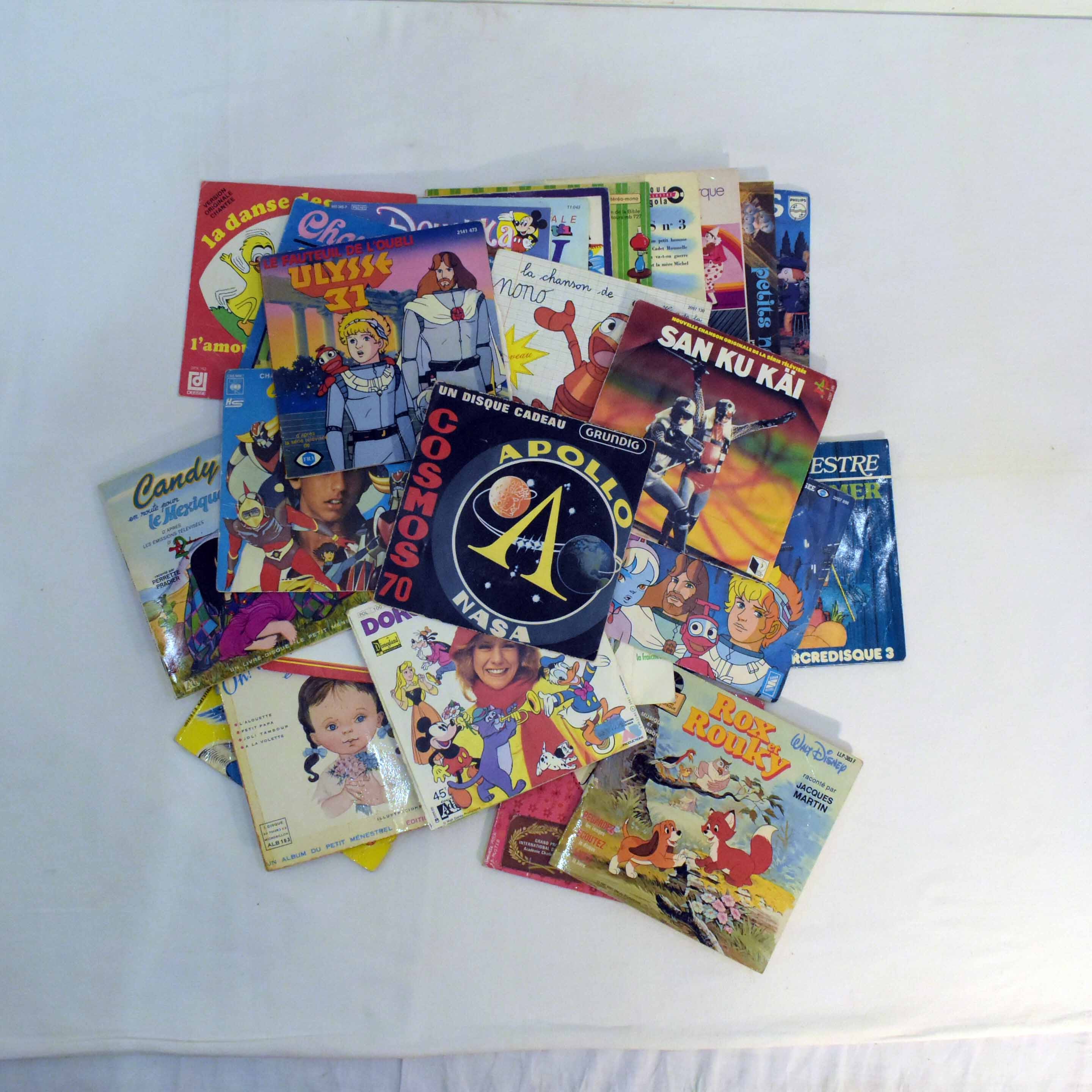 Voir photo 3 de Chansons & Comptines Enfantines - Vinyles - 33 & 45 Tours Chansons & Comptines Enfantines - Vinyles - 33 & 45 Tours Bon état - Vue 3 -
