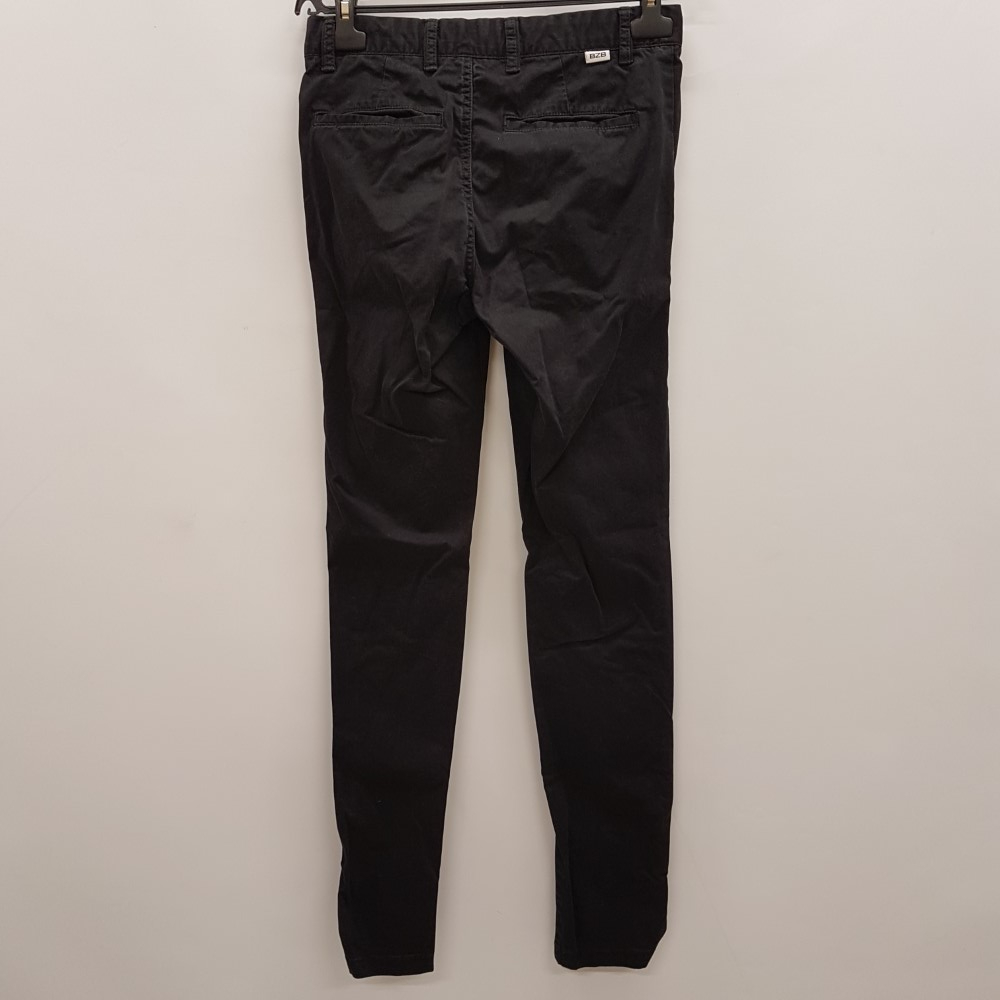 Voir photo 2 de Pantalon noir - BZB - Taille 36 L Pantalon noir - BZB - Taille 36 L Bon état - Vue 2 -