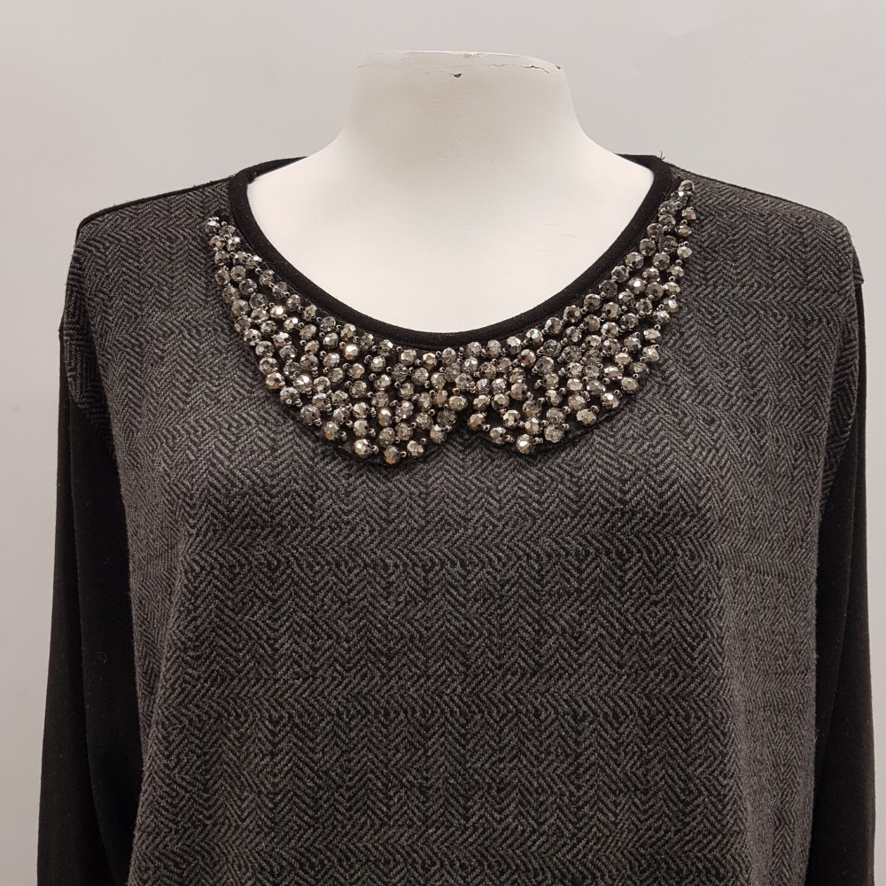 Voir photo 4 de Pull en maille noir et gris - ZAMBA - taille 48 Pull en maille noir et gris - ZAMBA - taille 48 Bon état - Vue 4 -