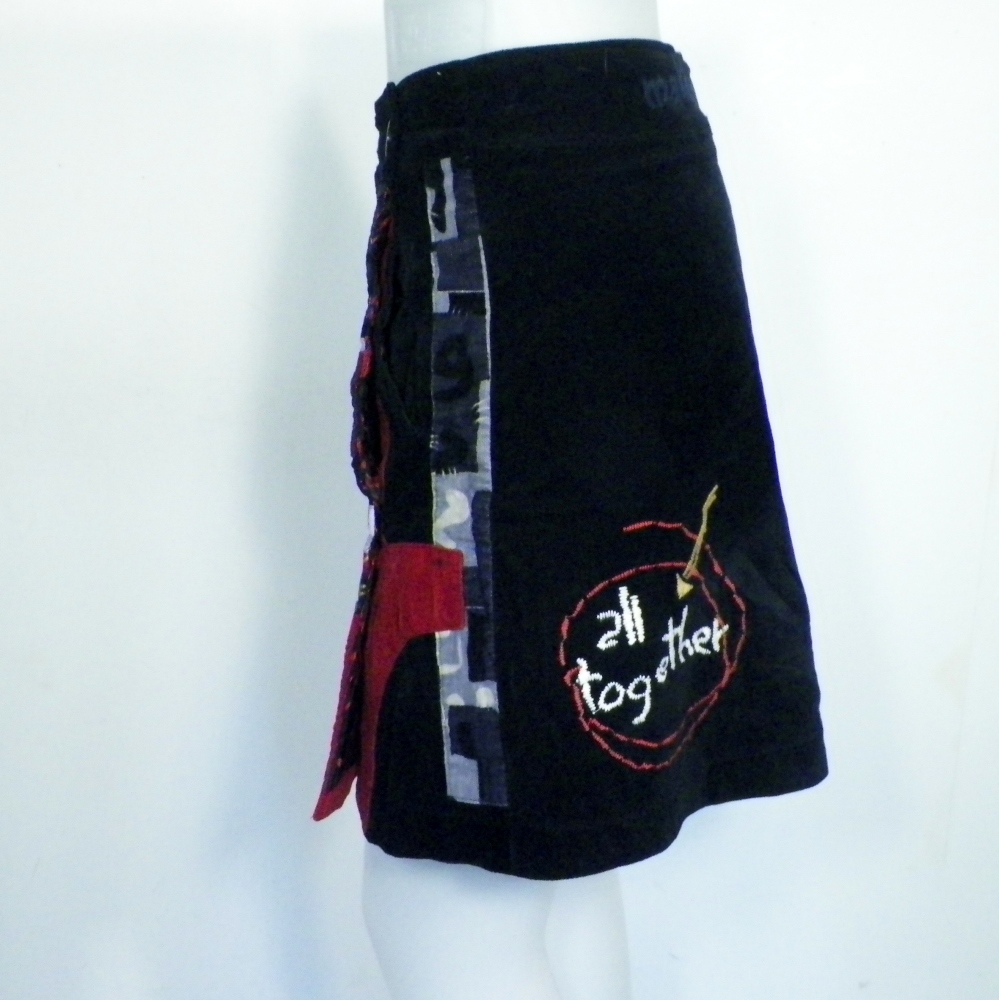 Jupe Noire DESIGUAL T 36. Bon état - Vue 3 - 