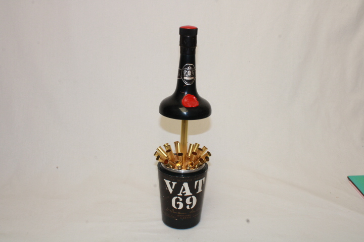 Distributeur de cigarettes vintage années 70- forme de bouteille - Photo 5
