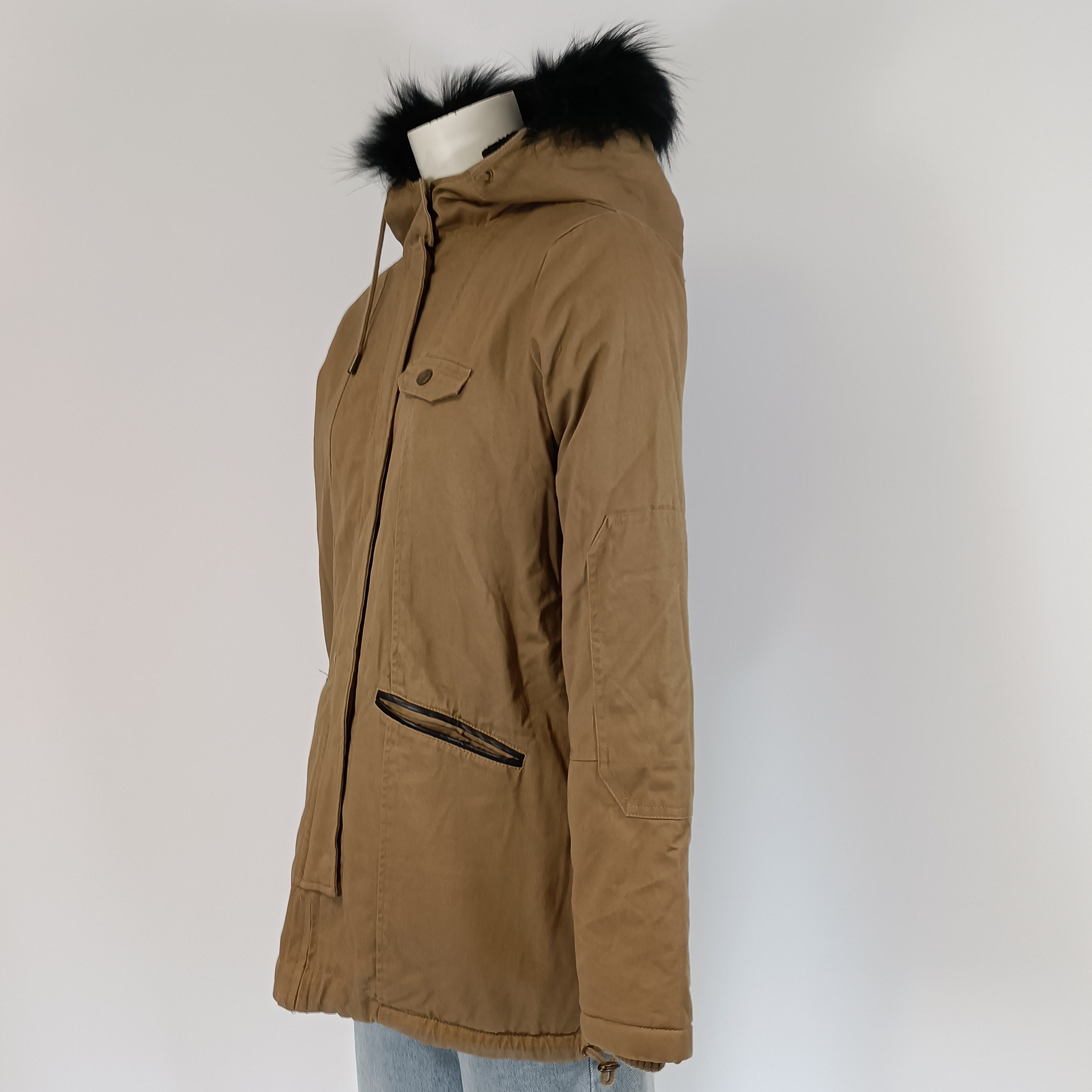 Voir photo 4 de Parka femme camel doublée polaire capuche fourrure raton laveur Karl Marc John – taille S Parka femme camel doublée polaire capuche fourrure raton laveur Karl Marc John – taille S Très bon état - Vue 4 -