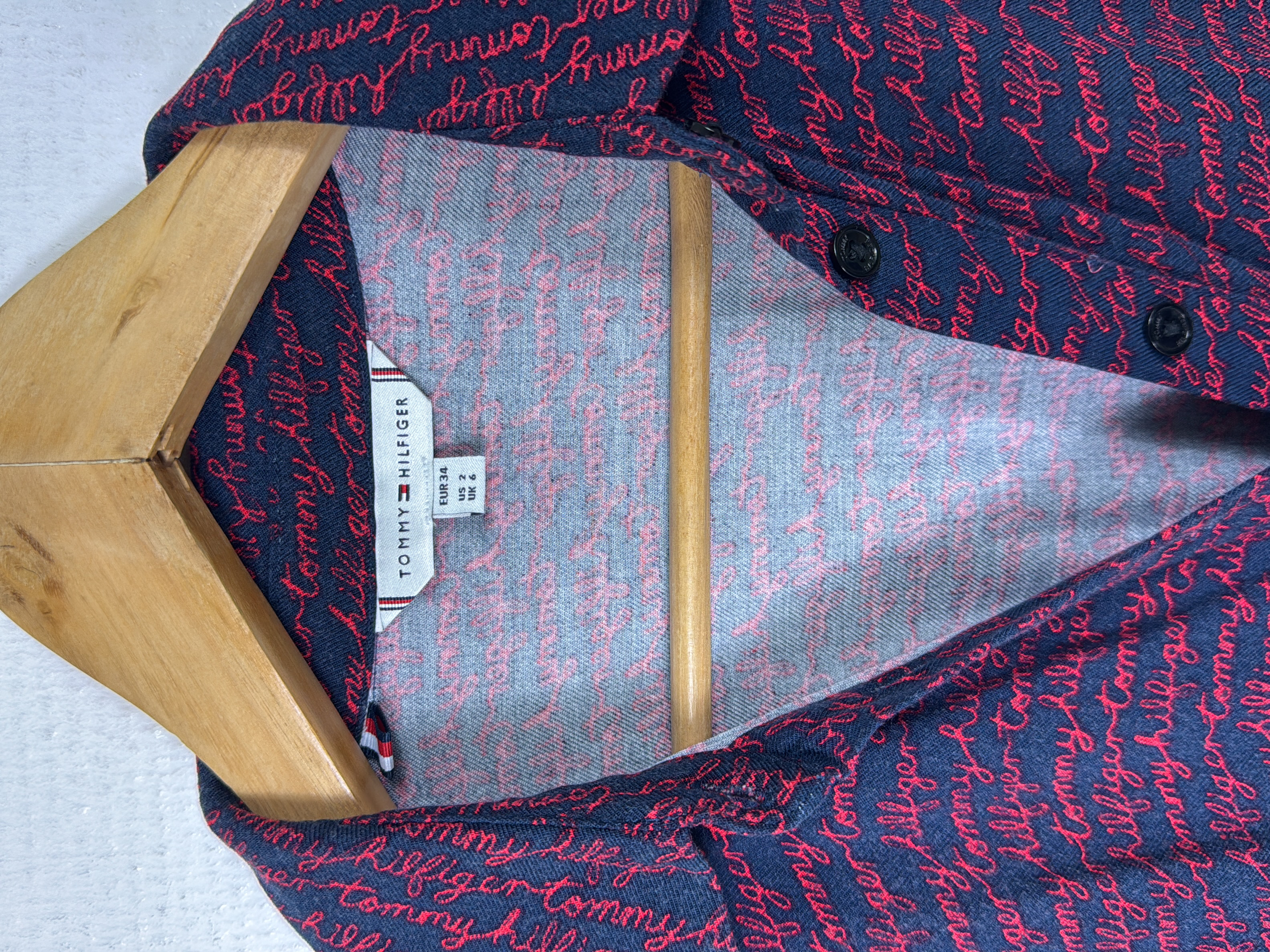 Voir photo 3 de Robe Chemise Tommy hilfiger motifs monogramme bleu marine XS 💛 Robe Chemise Tommy hilfiger motifs monogramme bleu marine XS 💛 - Vue 3 -