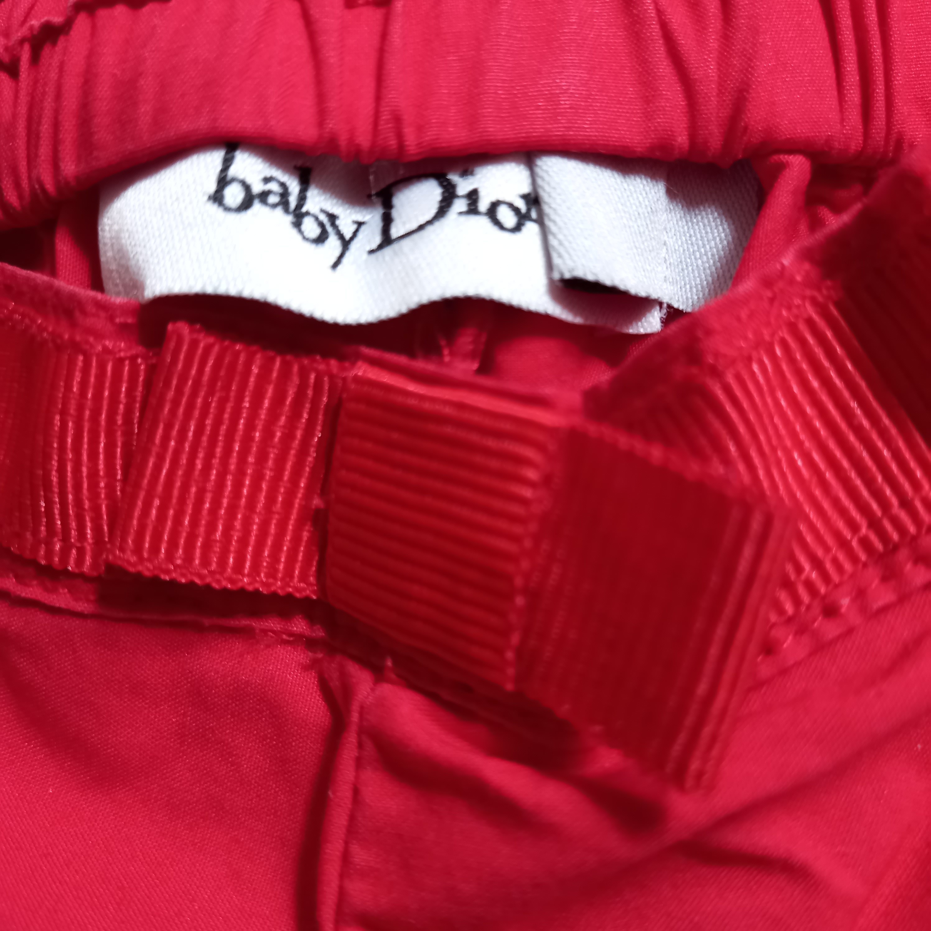 Voir photo 7 de Ensemble pantalon/chemisier fille Baby Dior 18 mois Ensemble pantalon/chemisier fille Baby Dior 18 mois Très bon état - Vue 7 -