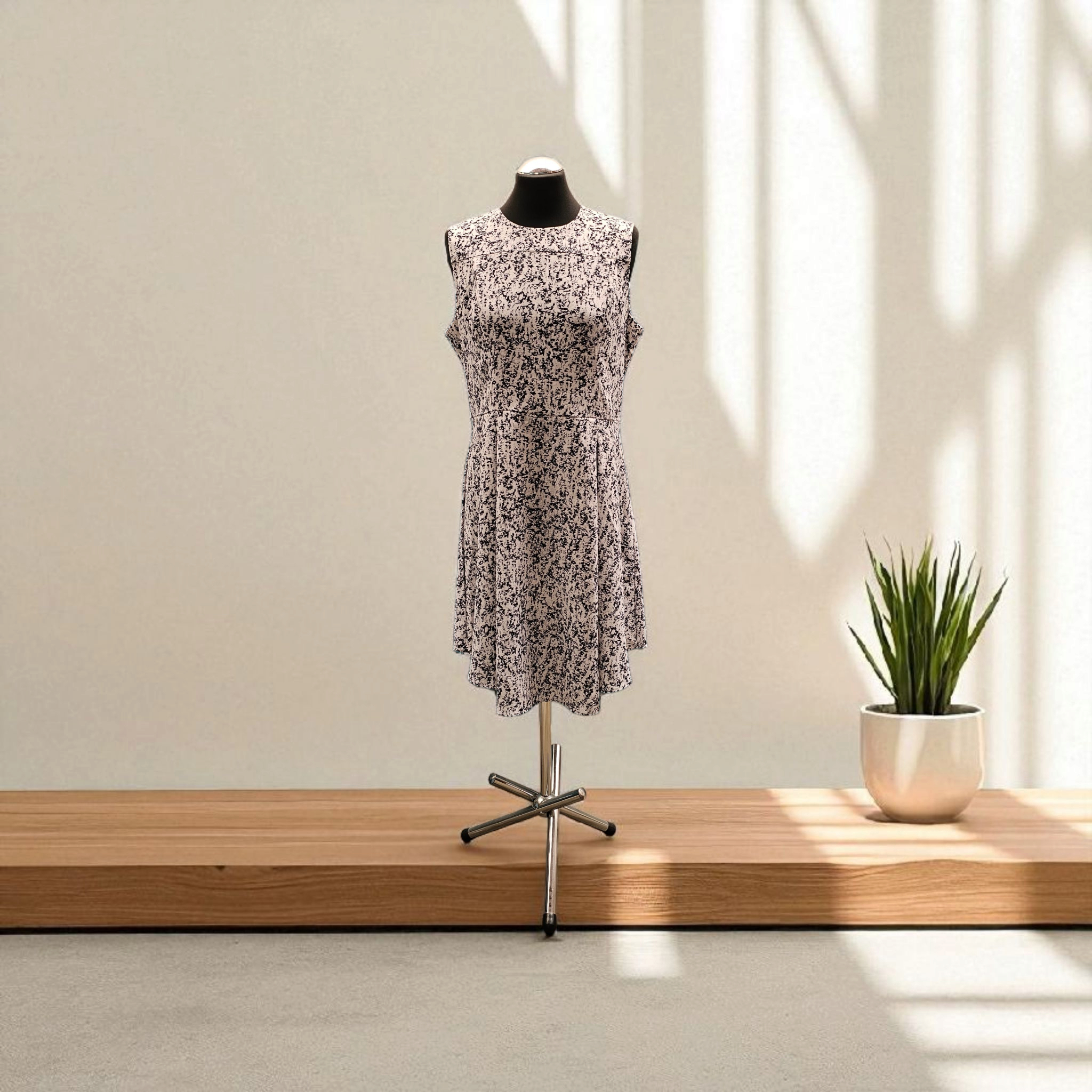 Robe sans manche encolure ronde, grands plis plats devant et derrire - h&m - Modalova