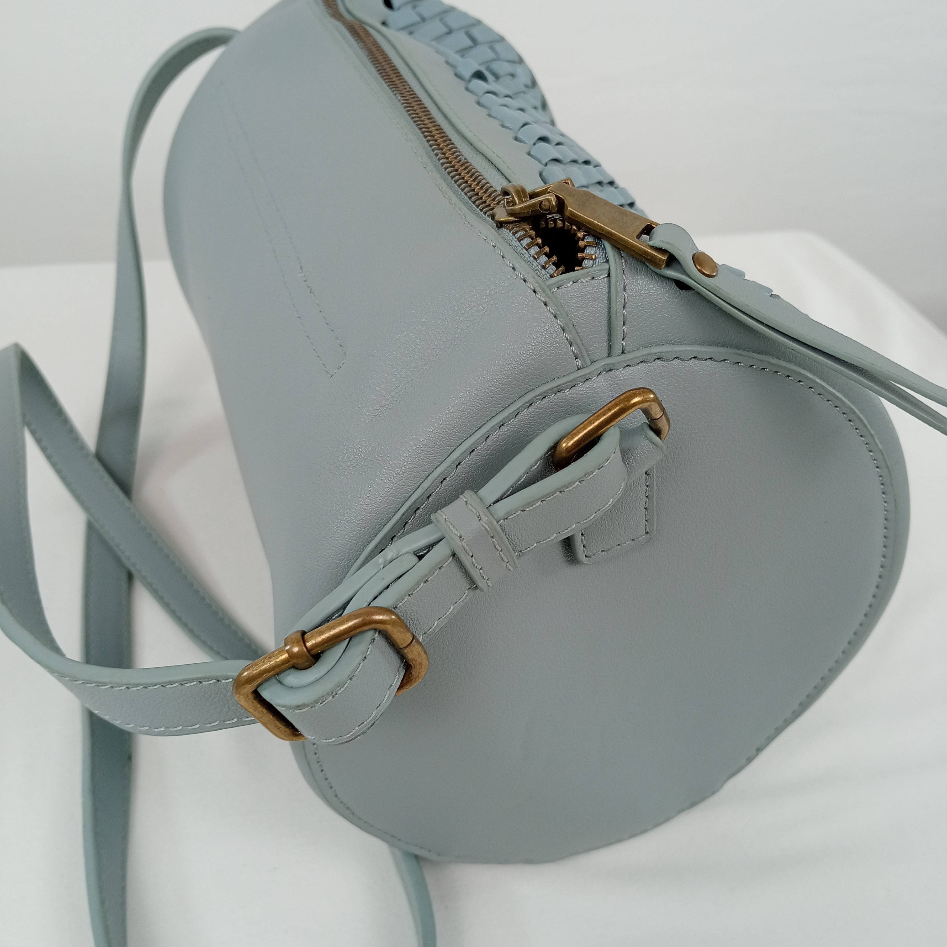 Sac bandoulière femme sans marque indiquée de couleur gris bleu lanière réglable - Photo 4