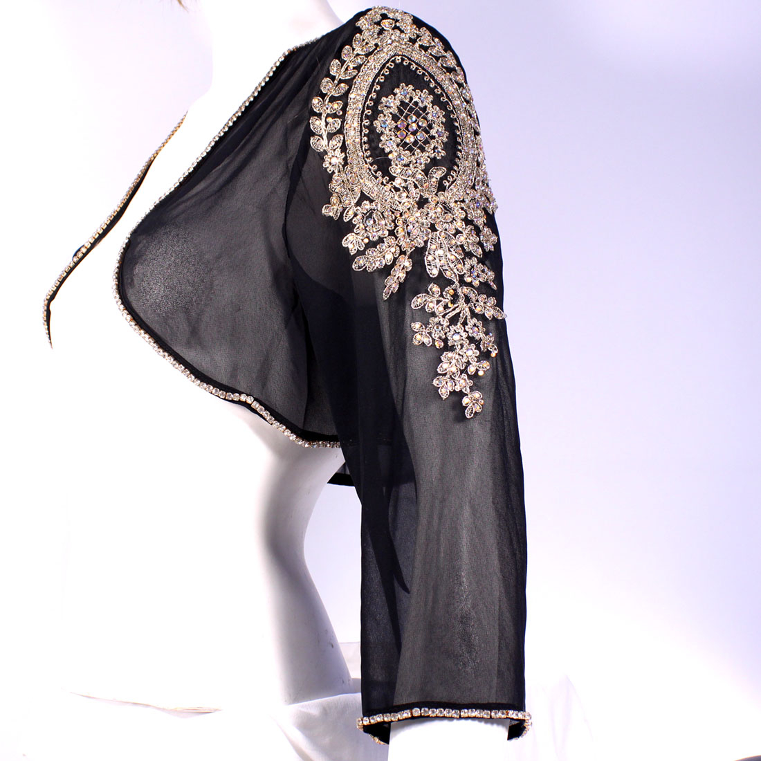Voir photo 2 de Bolero brodé, taille S Bolero brodé, taille S Bon état - Vue 2 -