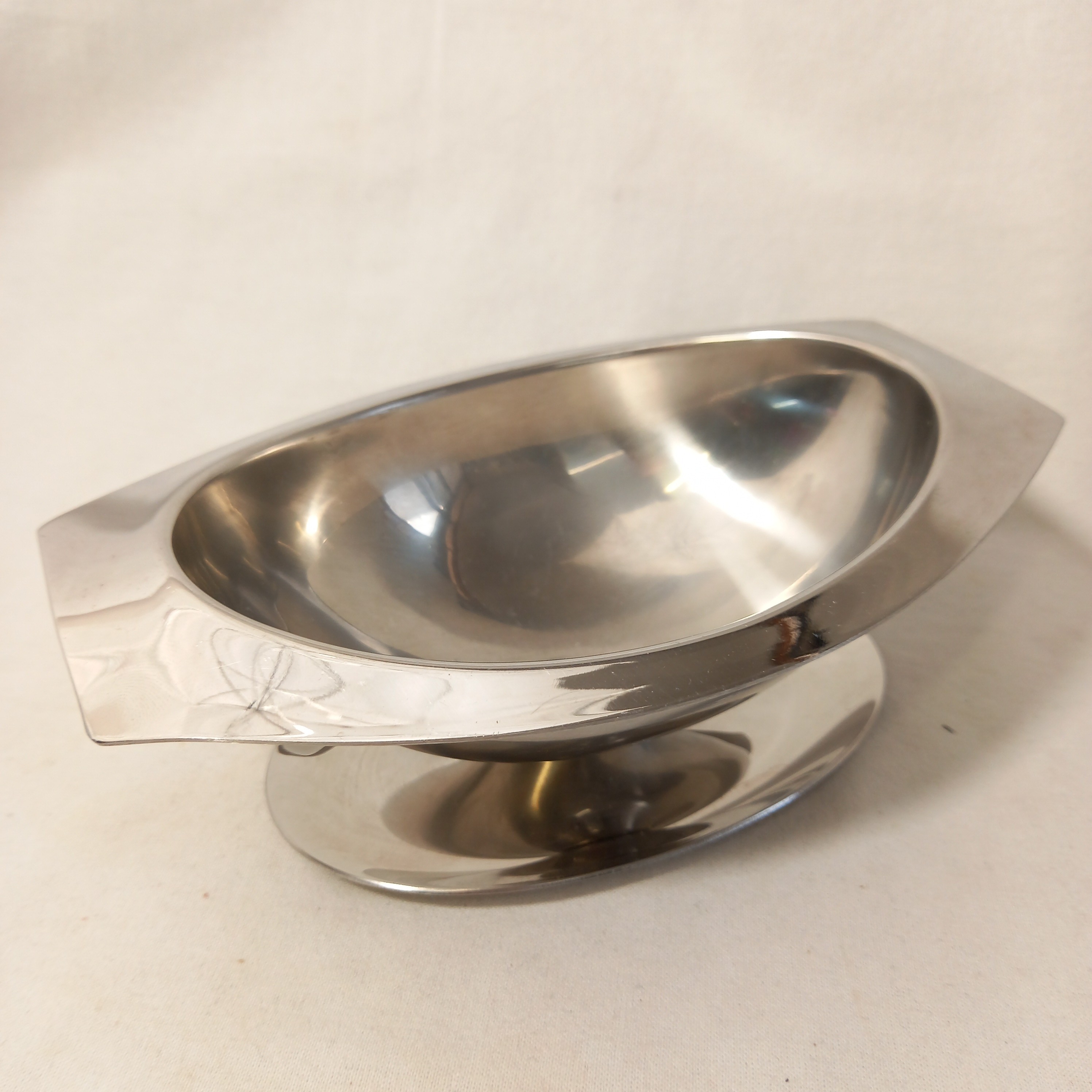 Saucière VINTAGE en inox Très bon état - Vue 2 - 