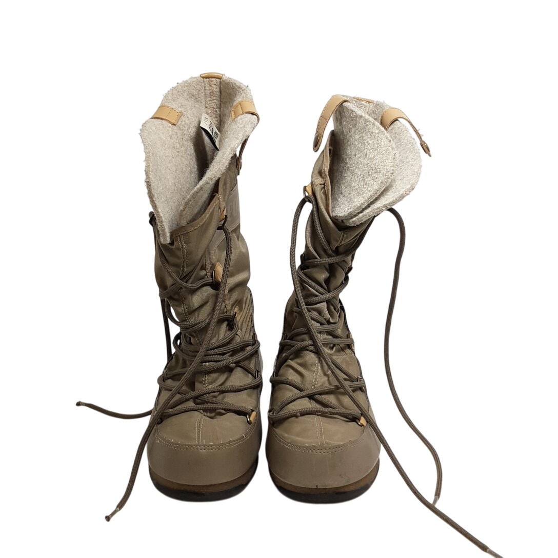 Bottes femme Moon boot pointure 38 État correct -  reconditionné disponible sur Label Emmaüs