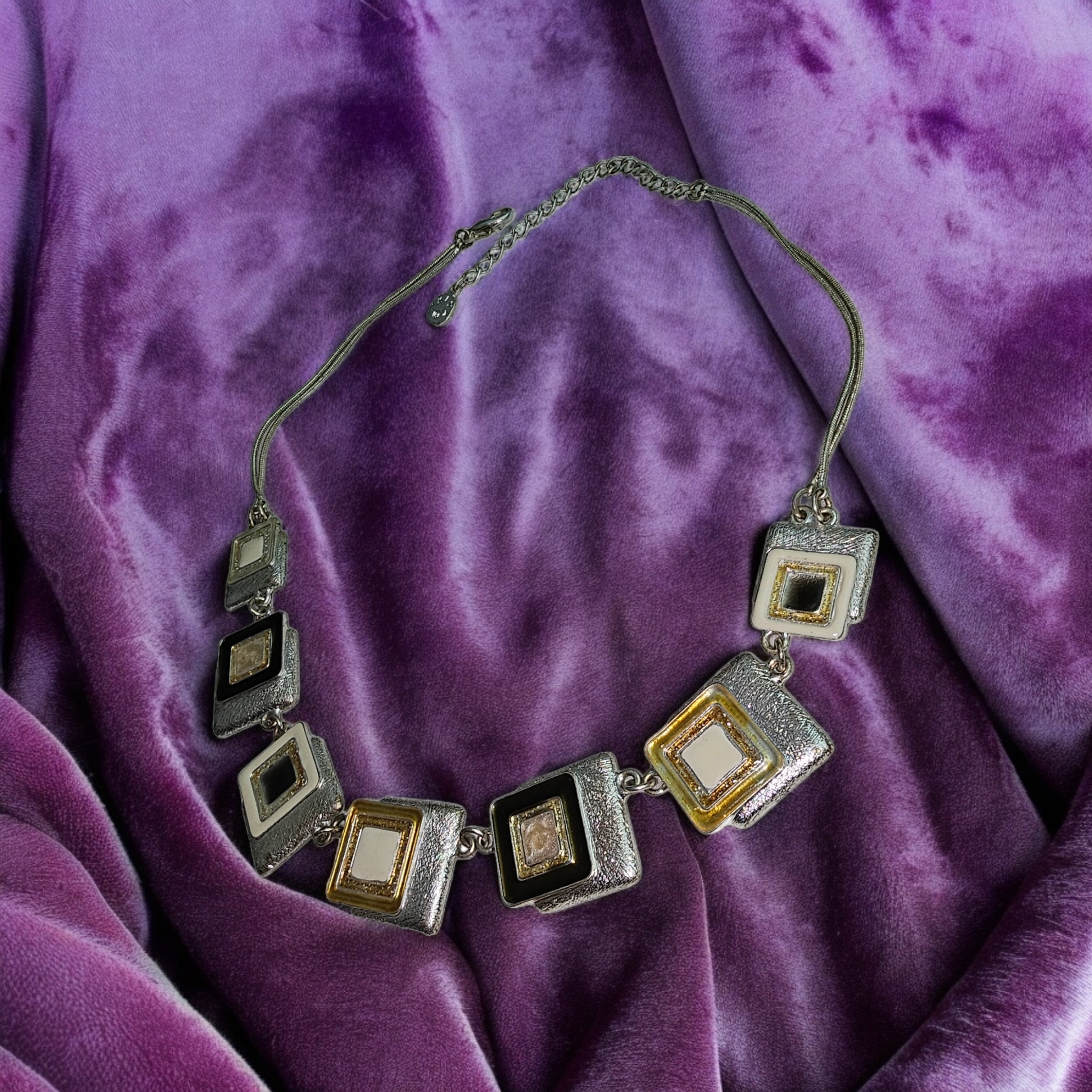 Collier d'été réglable " Ikita " Comme neuf - Vue 3 - 