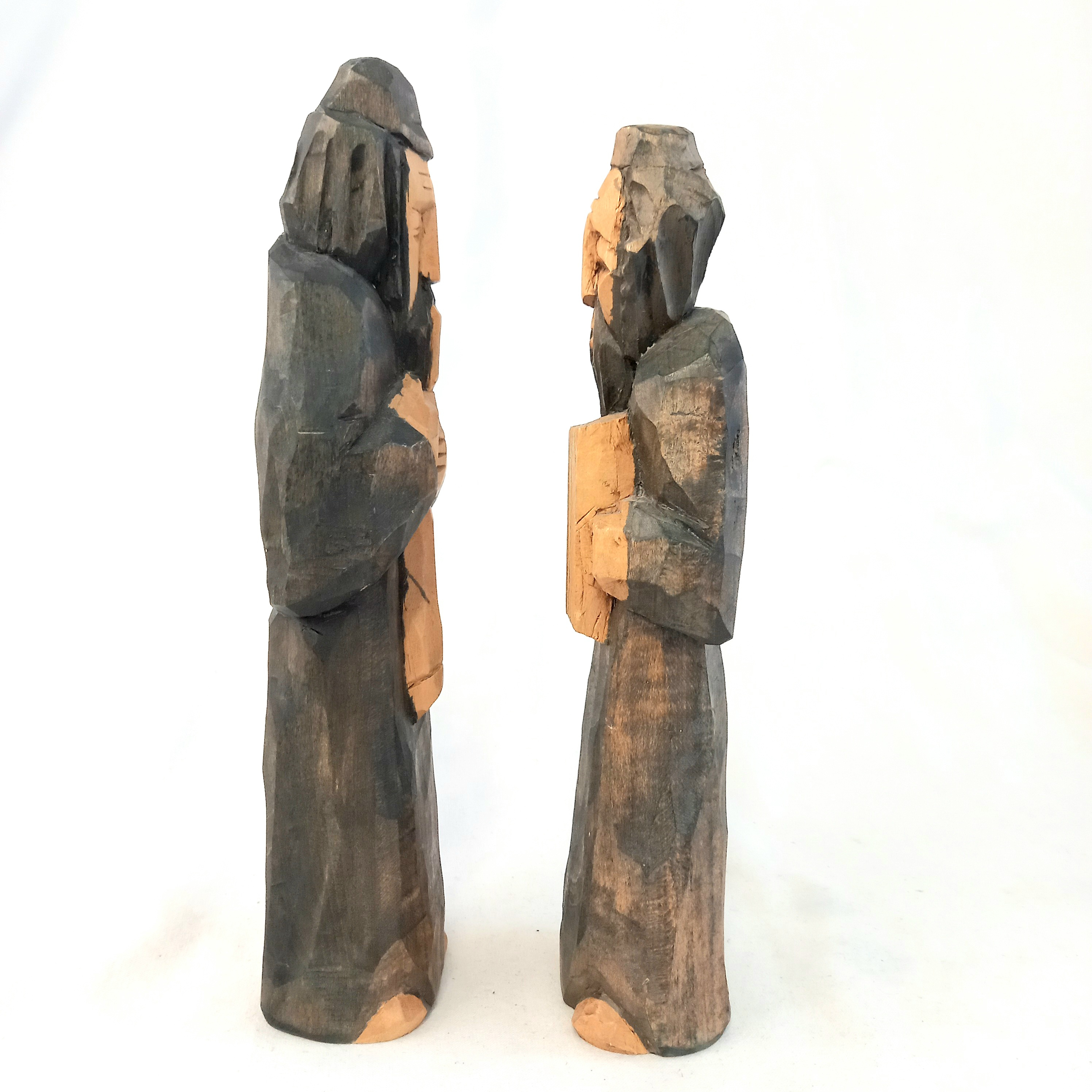 Lot de deux statuettes en bois sculpté, art populaire - Photo 1