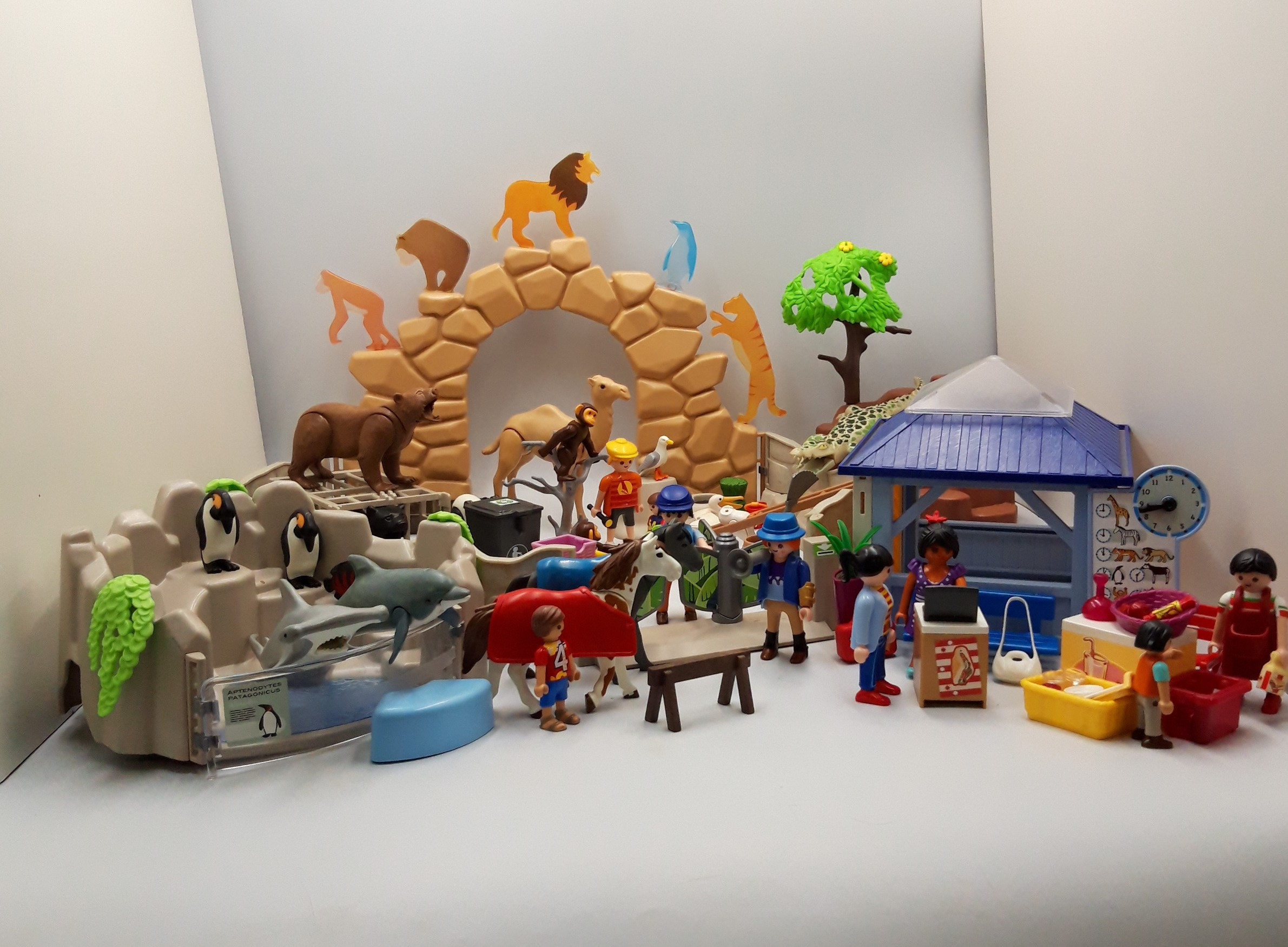 Playmobil 'Grand Zoo', 75 pièces  Bon état - Vue 4 - 