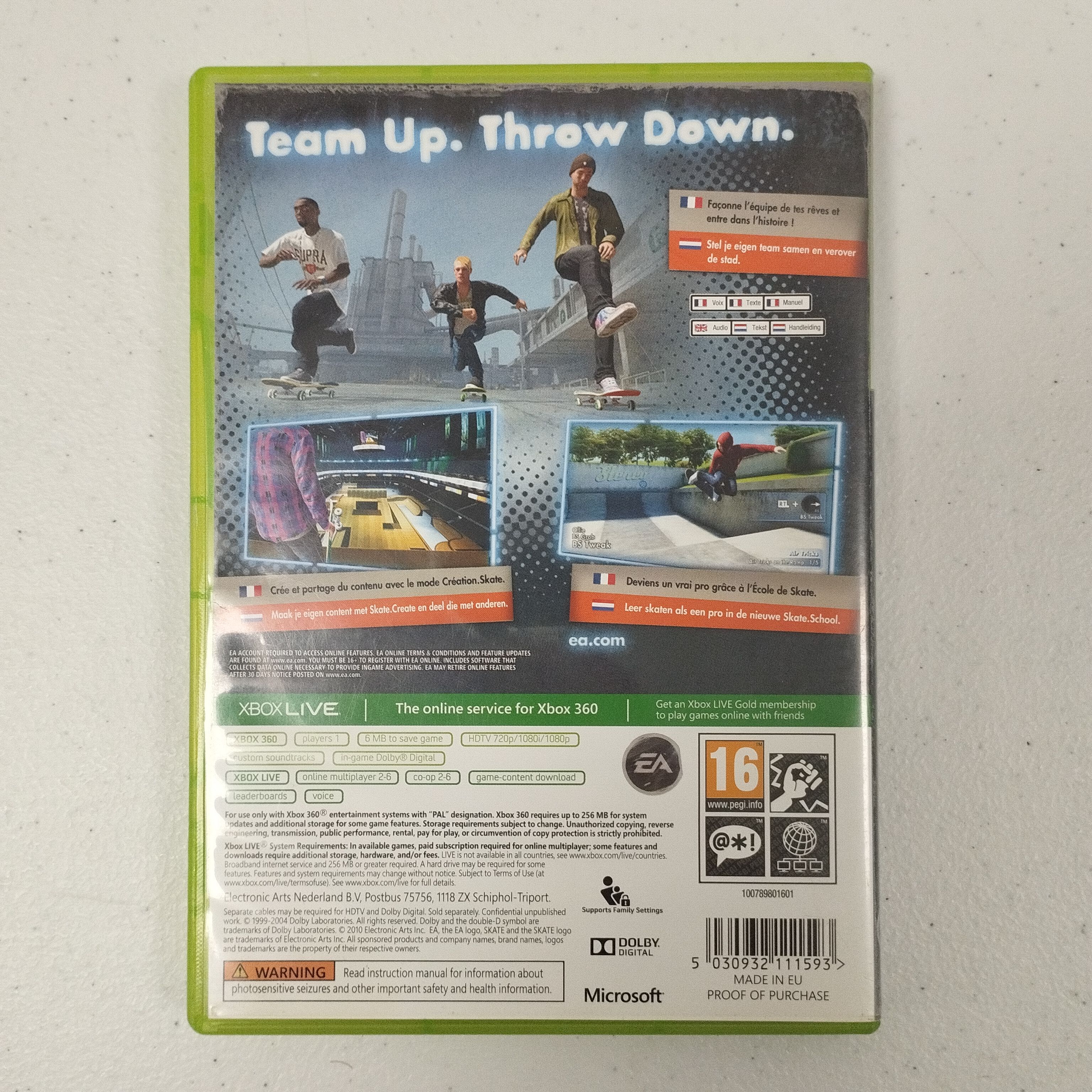 Voir photo 8 de Lot de 3 jeux XBOX 360 : Les Sims 3 /PES 2015 / Skate 3 Lot de 3 jeux XBOX 360 : Les Sims 3 /PES 2015 / Skate 3 Bon état - Vue 8 -