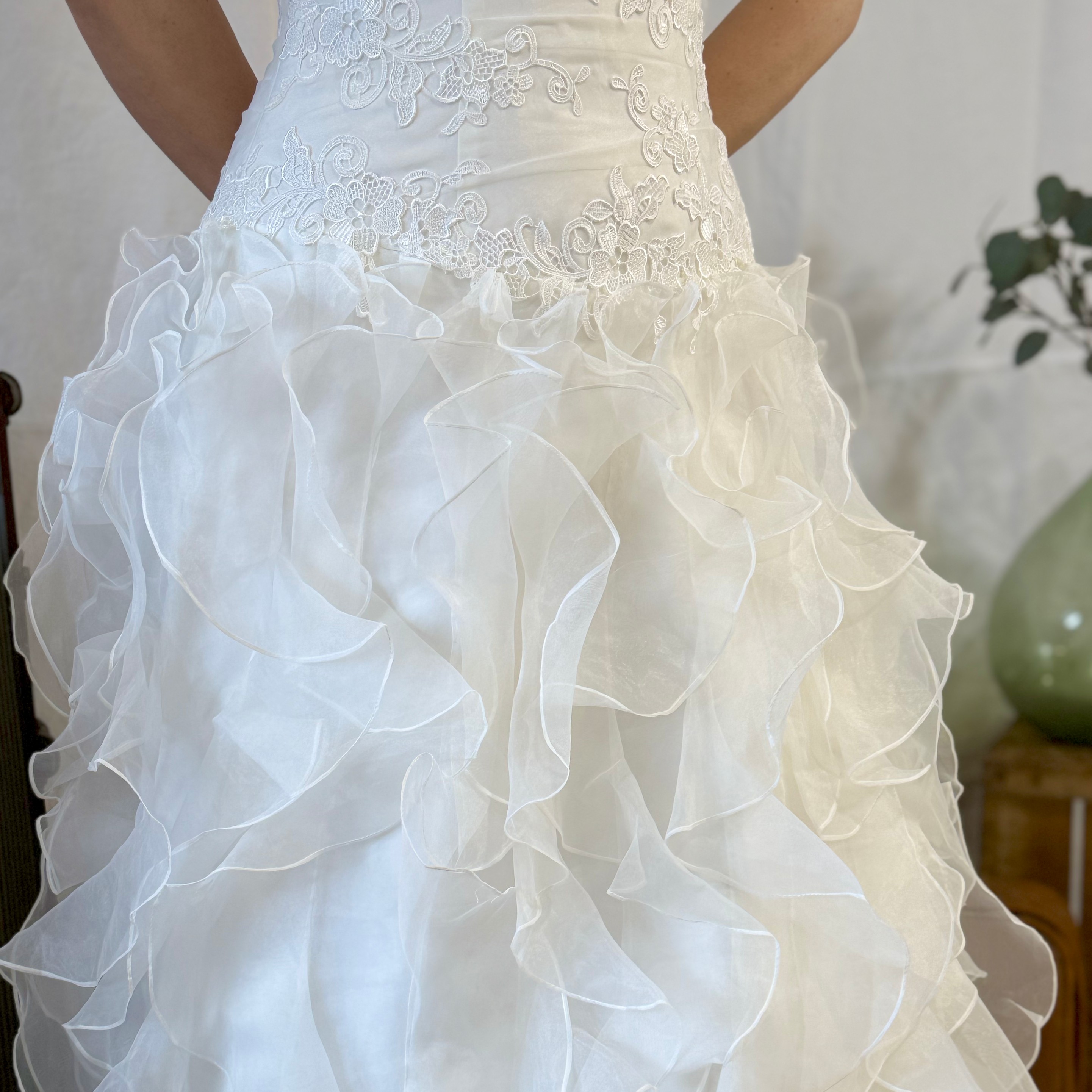 Voir photo 8 de Robe de mariée - Eglantine Créations style romantique Robe de mariée - Eglantine Créations style romantique Très bon état - Vue 8 -