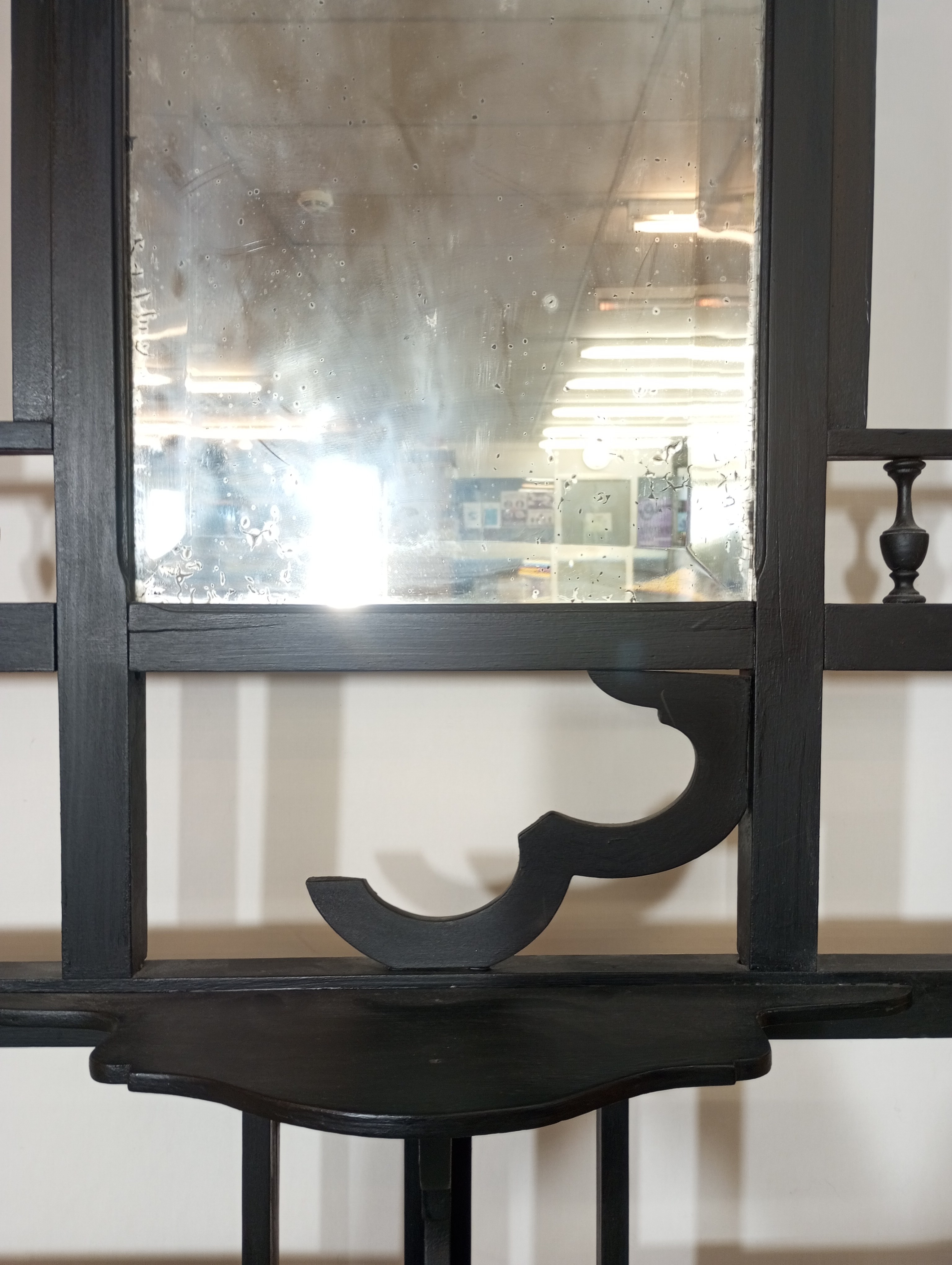 Porte manteau et parapluie 2 carreaux de ciramiqueet miroir bisauté noir structure en bois et 6 pateres État correct - Vue 6 - 