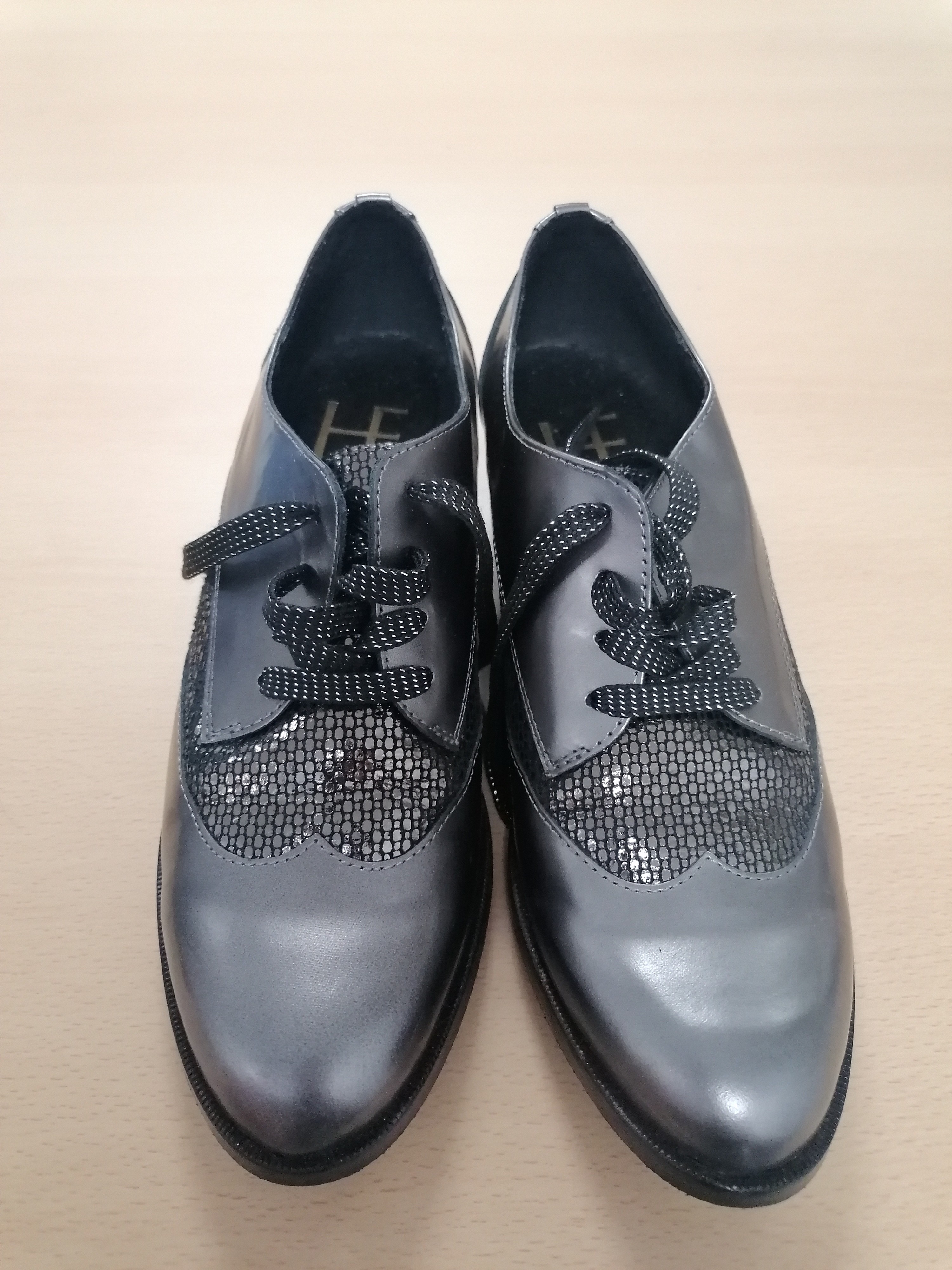 Chaussures à talons noires brillantes à strass chics HE Diffusion pointure 38 - Photo 6