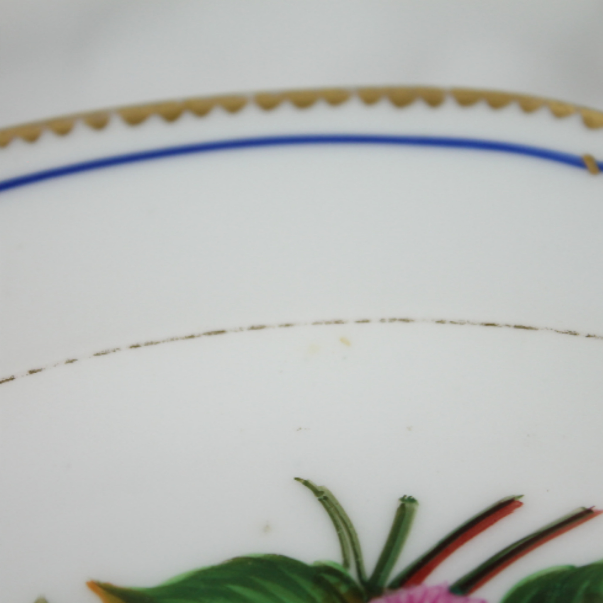 6 Assiettes Anciennes - Porcelaine peinte - Photo 6