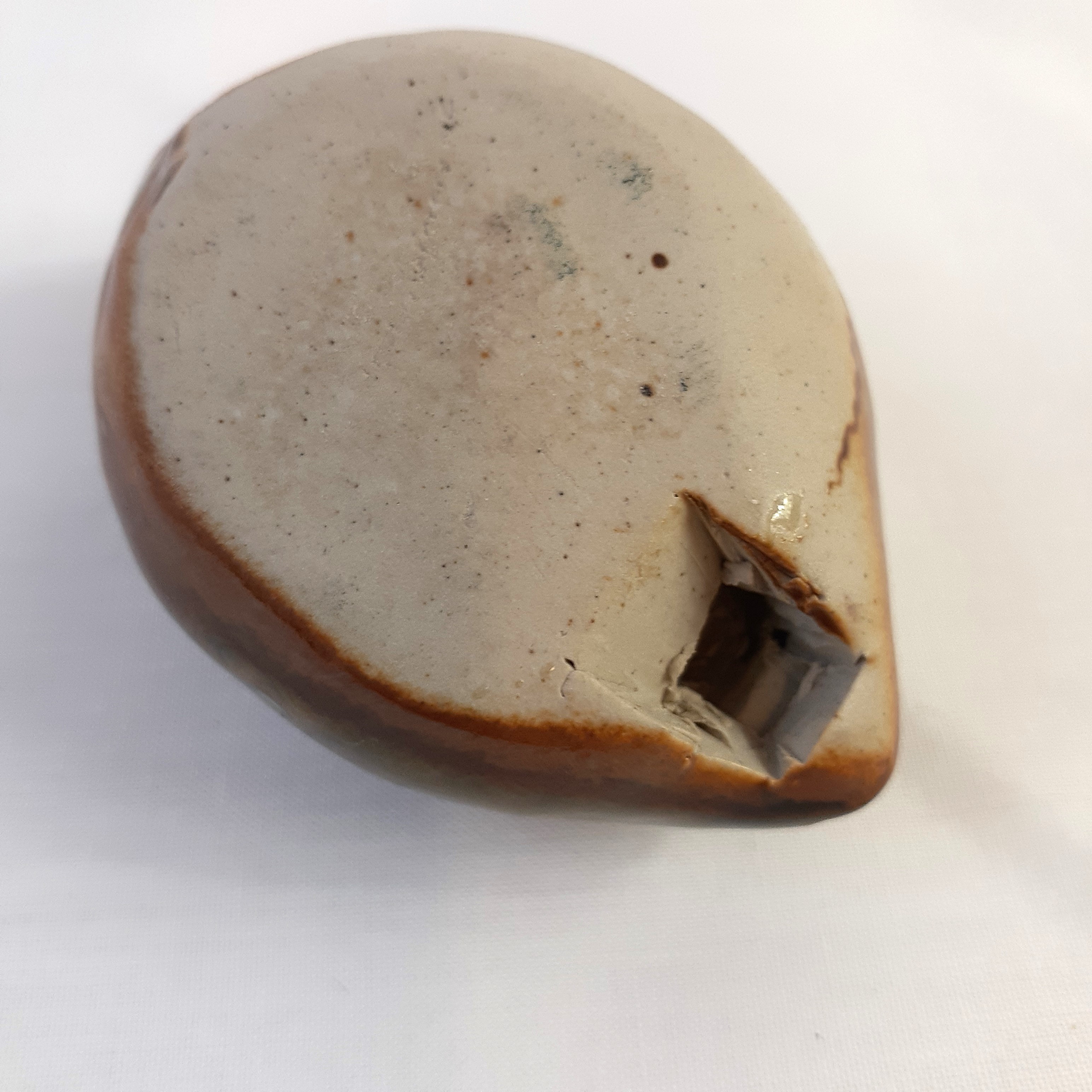 Sculpture - sifflet perdrix en grès - Photo 2