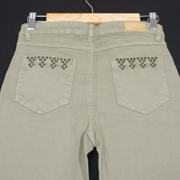 🌍 Esprit Aventure – Short Kaki B.younq T38 Neuf et Stylé ! 🌞💚 - Photo 3