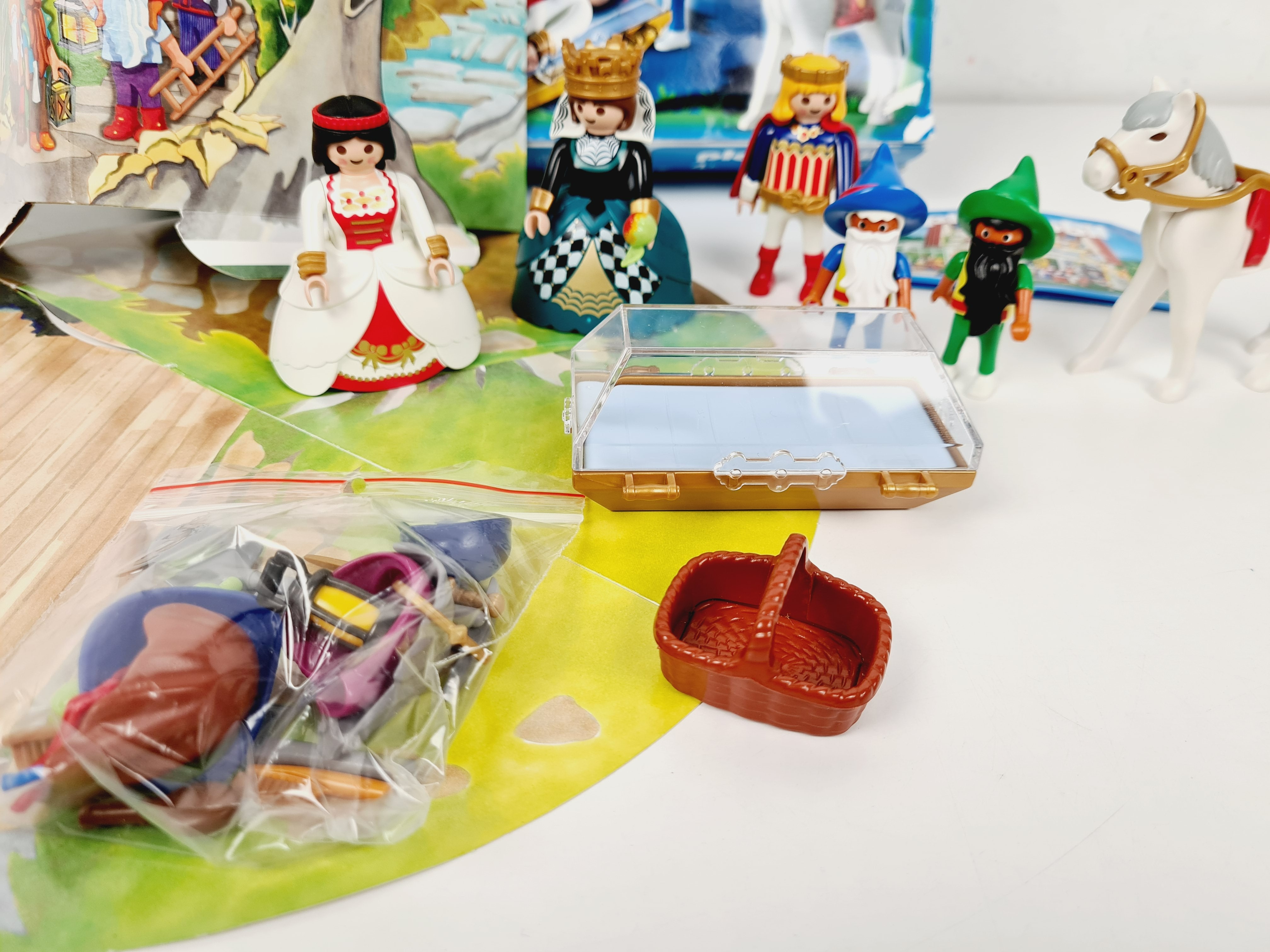 Playmobil - PLAYMOBIL 4211 Blanche neige - 4 ans + Bon état - Vue 3 - 
