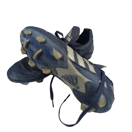 Voir photo 3 de Chaussures de football ( crampon) Adidas taille 42.5 Chaussures de football ( crampon) Adidas taille 42.5 - Vue 3 -