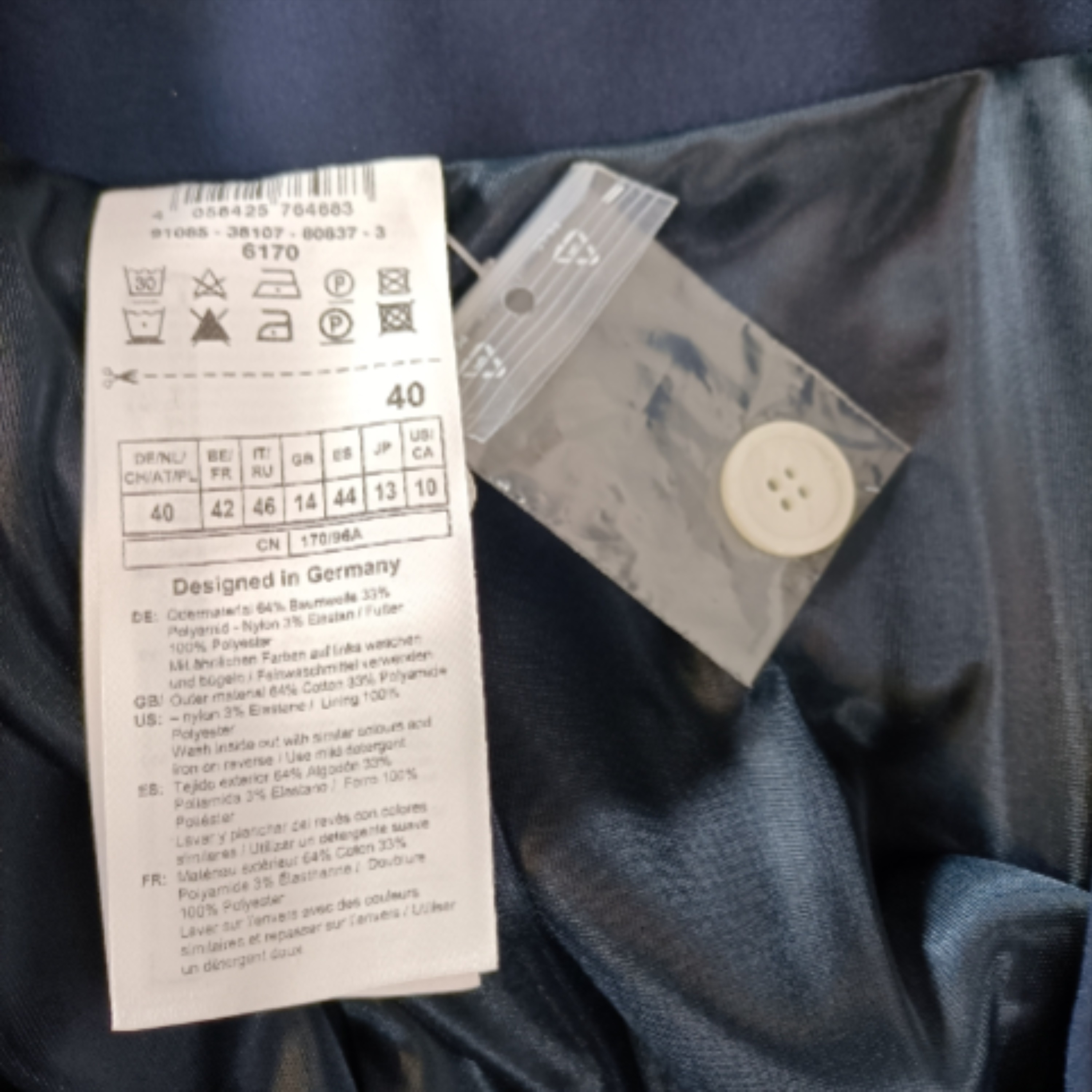 Jupe droite marine, avec boutonnage à pont - Gerry Weber - 42 - Photo 5