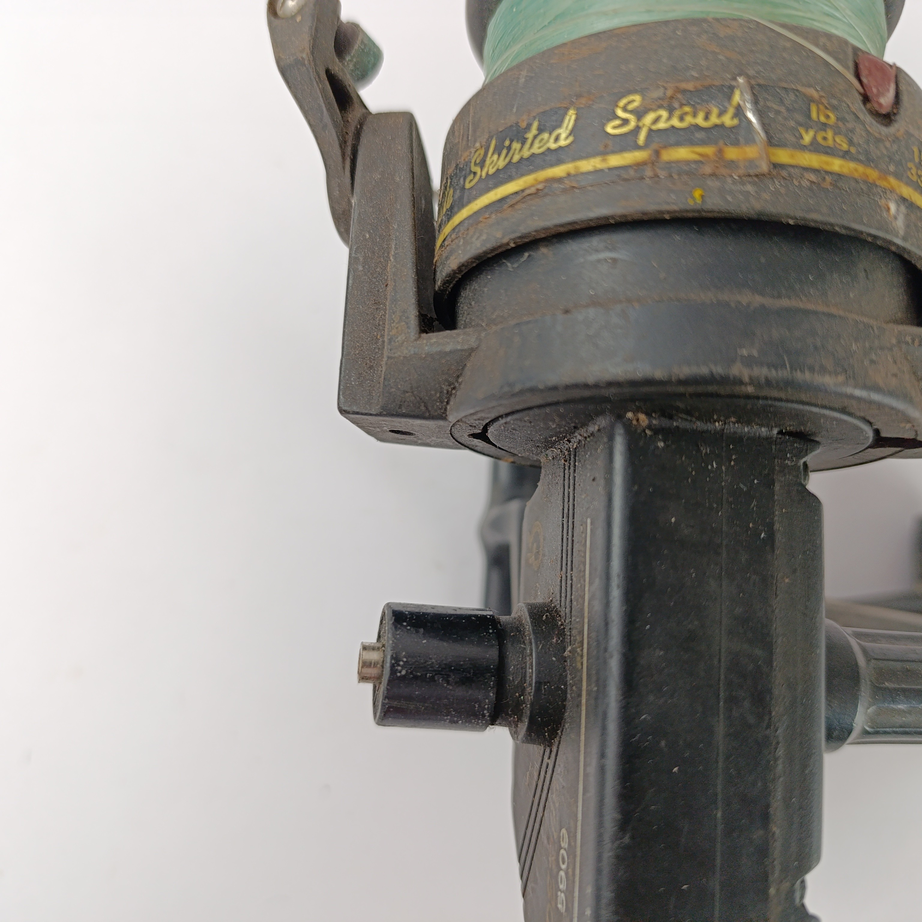 Moulinet Derco (Tourne bien ) État correct - Vue 3 - 