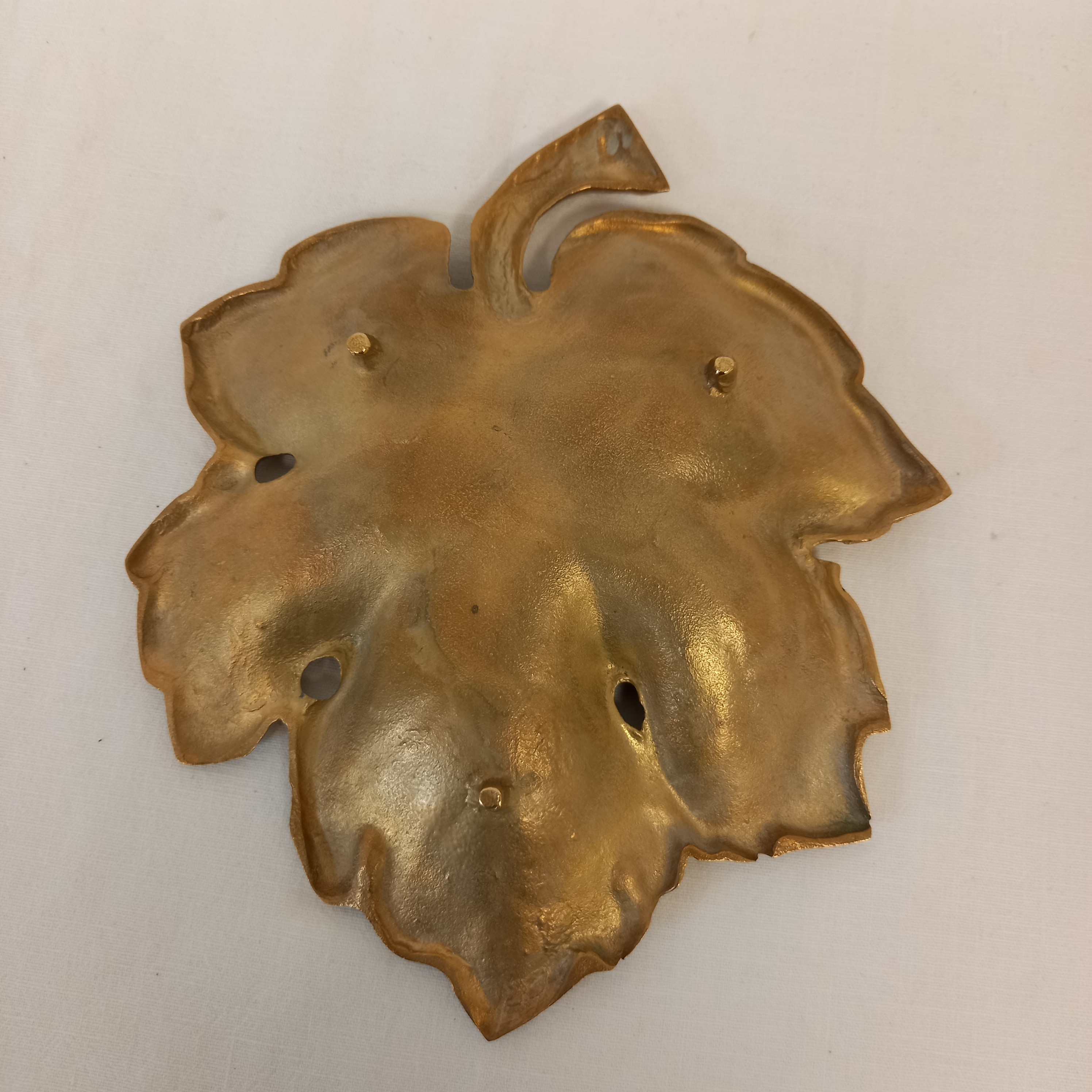 Voir photo 5 de Jolie Vide Poche .Forme de Feuille en Laiton . Année 50 Jolie Vide Poche .Forme de Feuille en Laiton . Année 50 - Vue 5 -