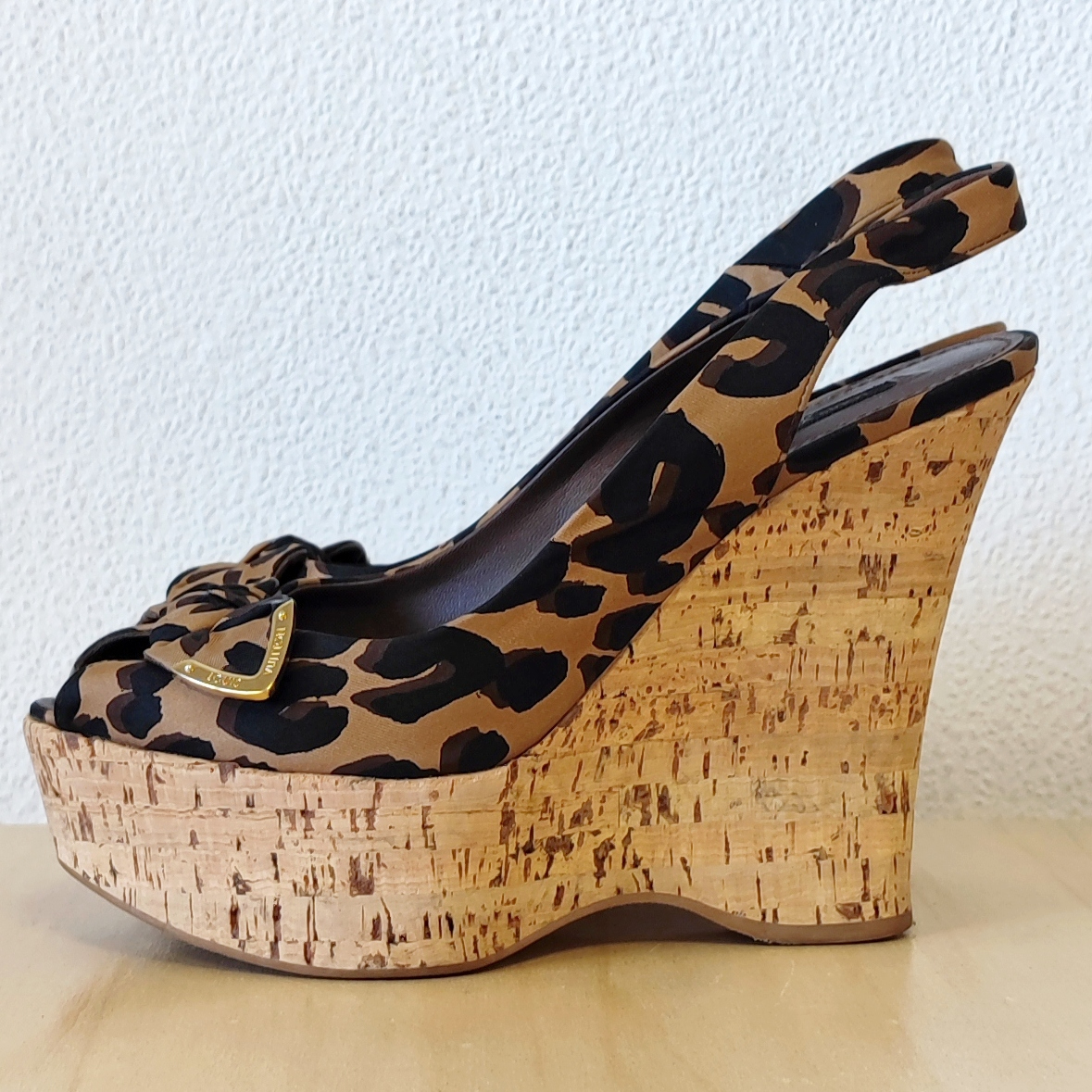 ❤ LOUIS VUITTON - Sandales compensées léopard - 40 - Femme Très bon état - Vue 2 - 