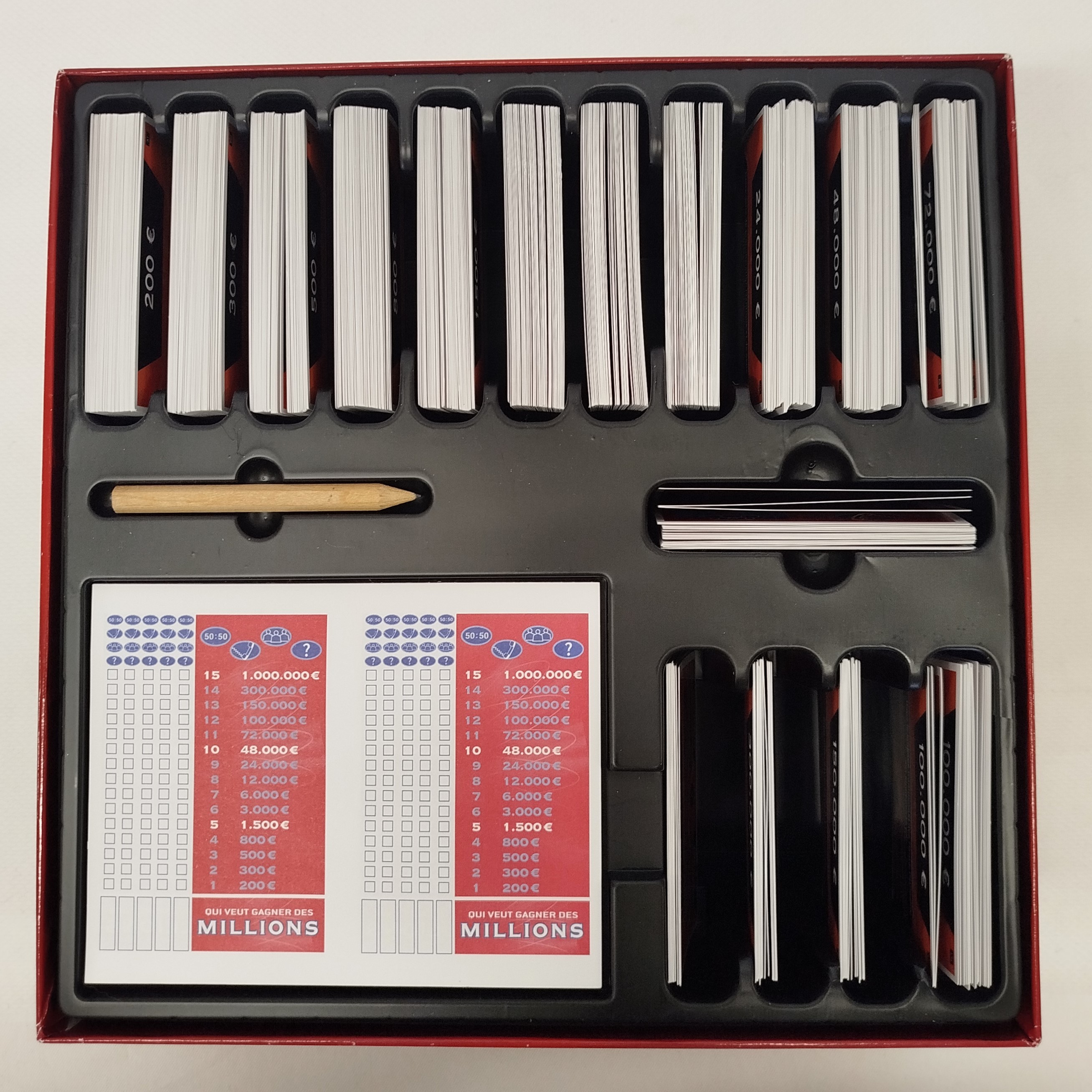 Qui veut gagner des millions - Edition Famille 2 à 5 joueurs ou en équipe - Lansay - Bon état - Photo 2