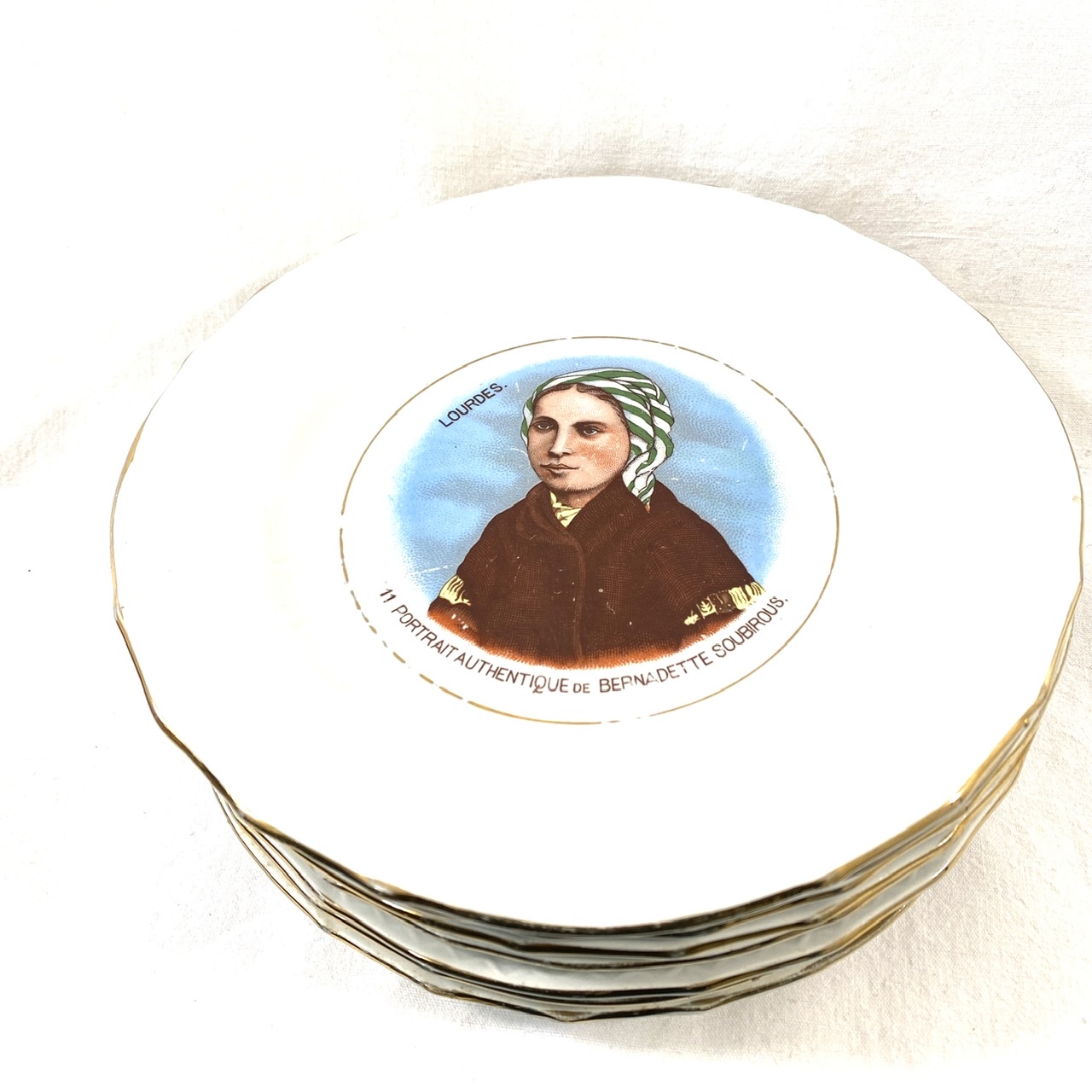 Lot de 10 assiettes - Sarreguemines thème Lourdes - Bon état - Photo 6