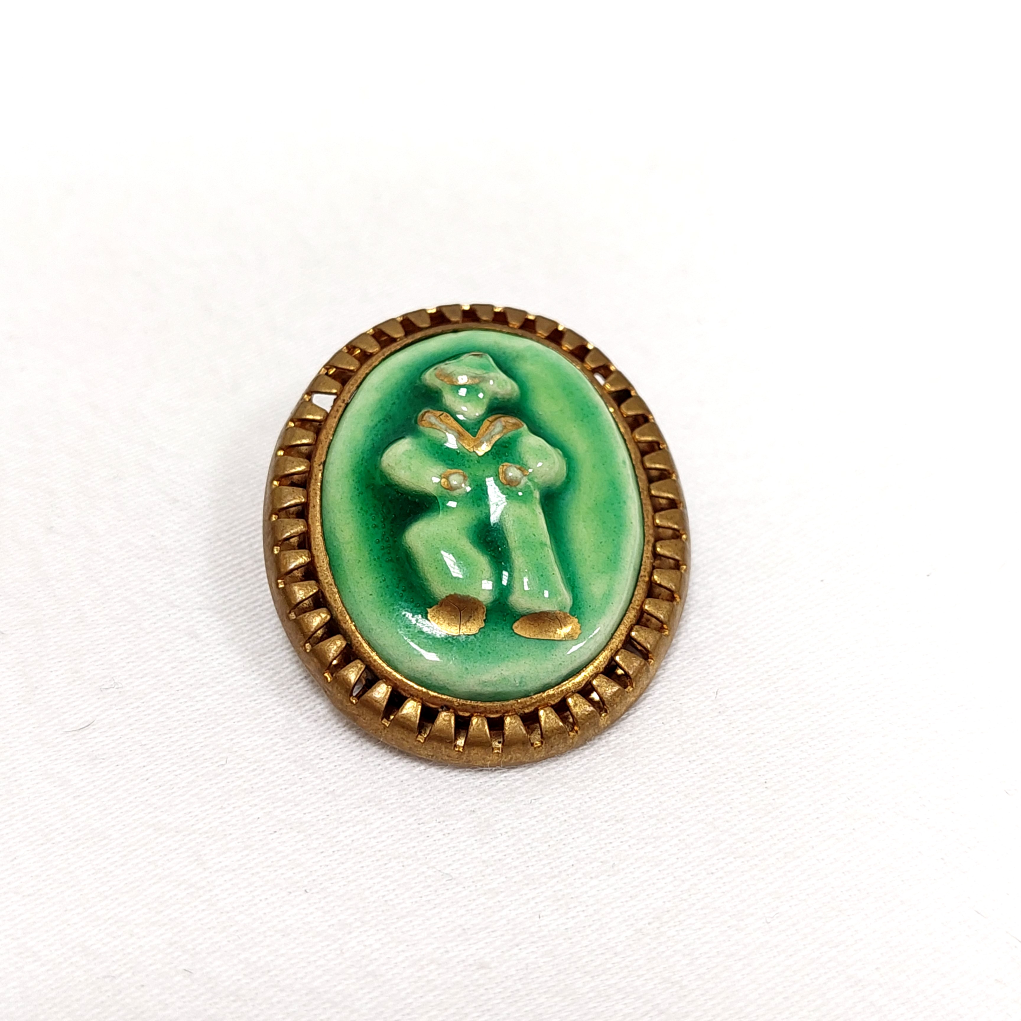 Broche Ancienne Vintage En Résine Avec Inclusions - Thème Roses, Métal Laiton, Bon état Général