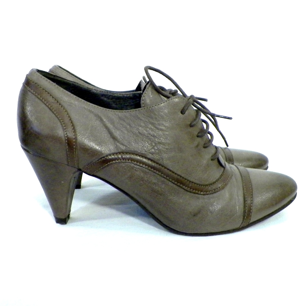 Chaussure à talons DEBORAH LEE Pointure 37 Bon état -  reconditionné disponible sur Label Emmaüs