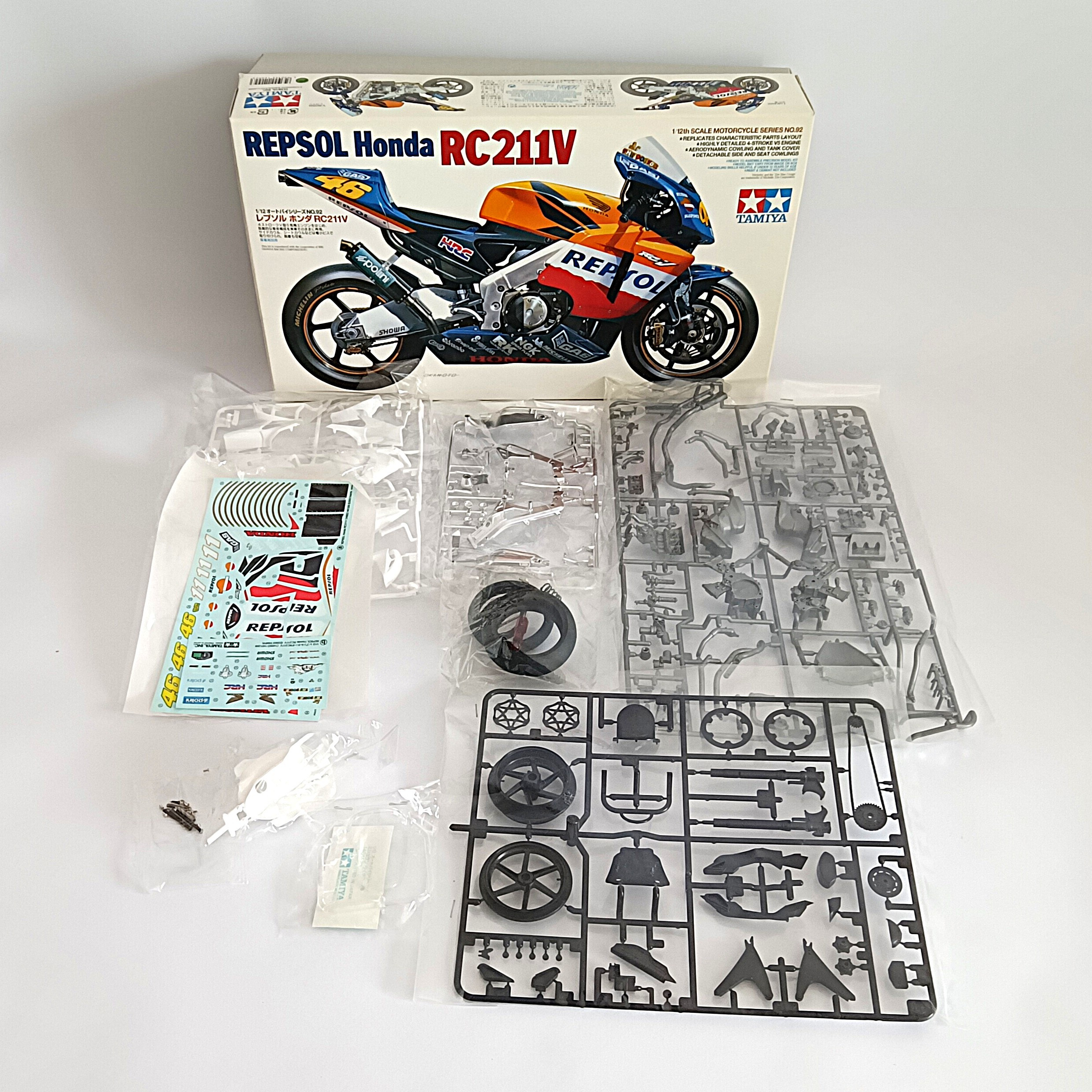 Maquette moto Tamiya Repsol Honda RC211V 1/12 – MotoGP 2002 Très bon état - Vue 3 - 