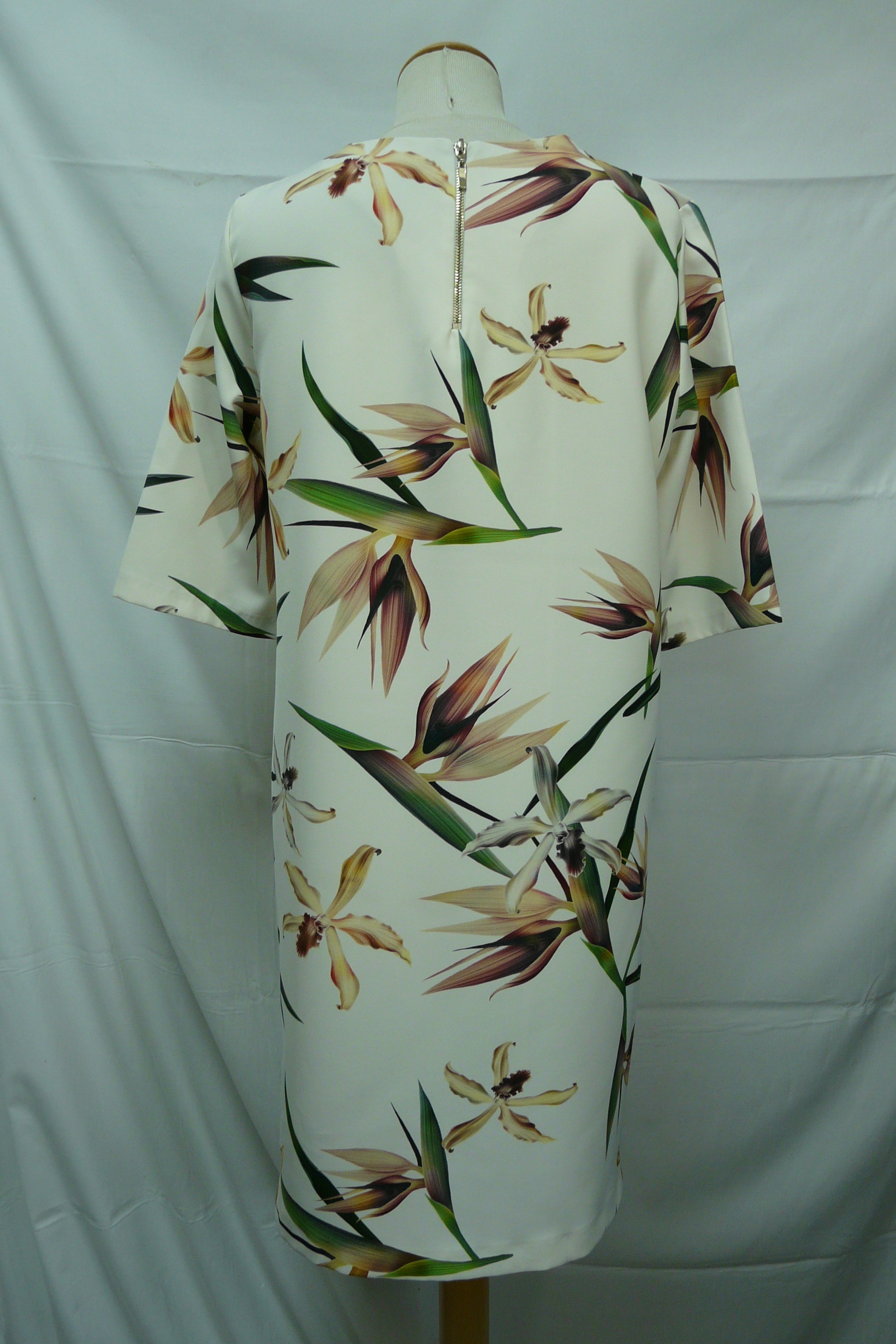 Voir photo 5 de RF312 - Robe motifs à fleurs - Steps - Taille 42 RF312 - Robe motifs à fleurs - Steps - Taille 42 - Vue 5 -