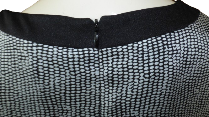 Robe sans manche neuve "Concept K" T52 Comme neuf - Vue 4 - 
