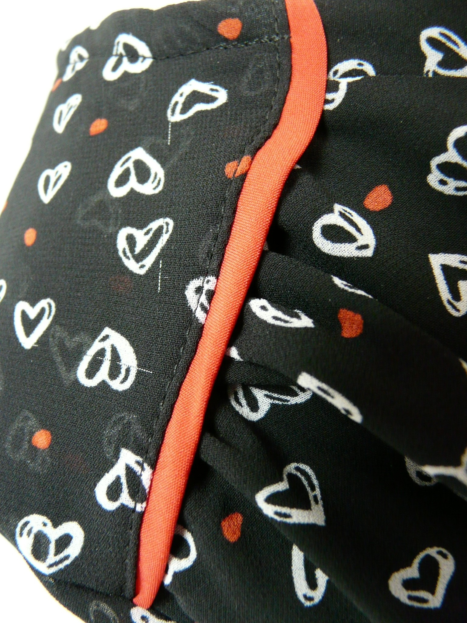 Voir photo 13 de HF51 - Blouse à motifs "cœurs" - L33 - Taille 5 (2XL) HF51 - Blouse à motifs "cœurs" - L33 - Taille 5 (2XL) Comme neuf - Vue 13 -