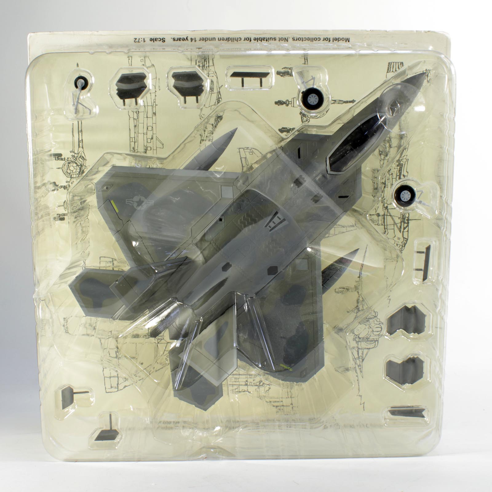 Modèle 1/72 F22 Raptor (USAF) Comme neuf -  reconditionné disponible sur Label Emmaüs