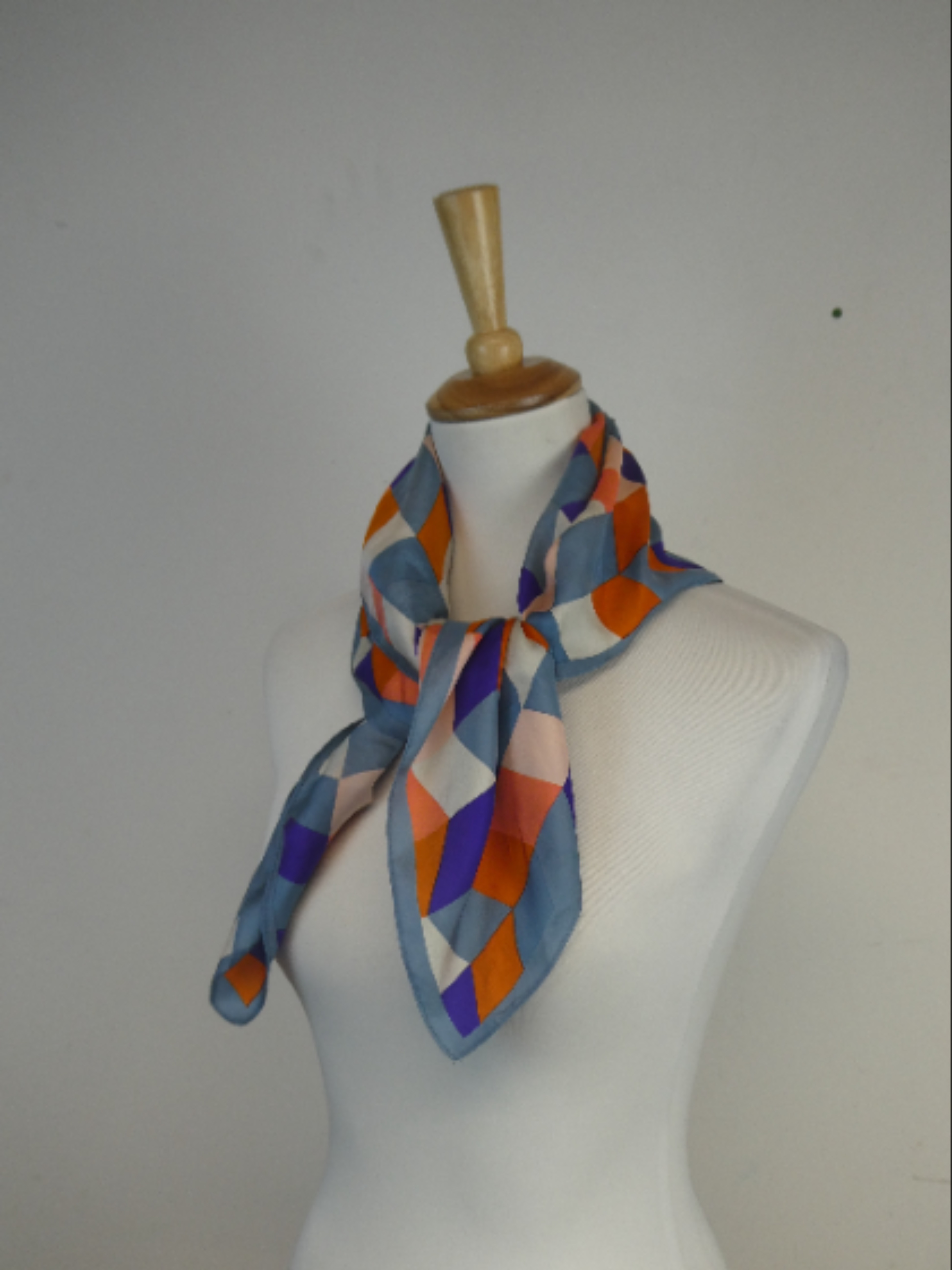 Galaries Lafayette - Foulard Motif géométrique coloré vintage - Photo 1