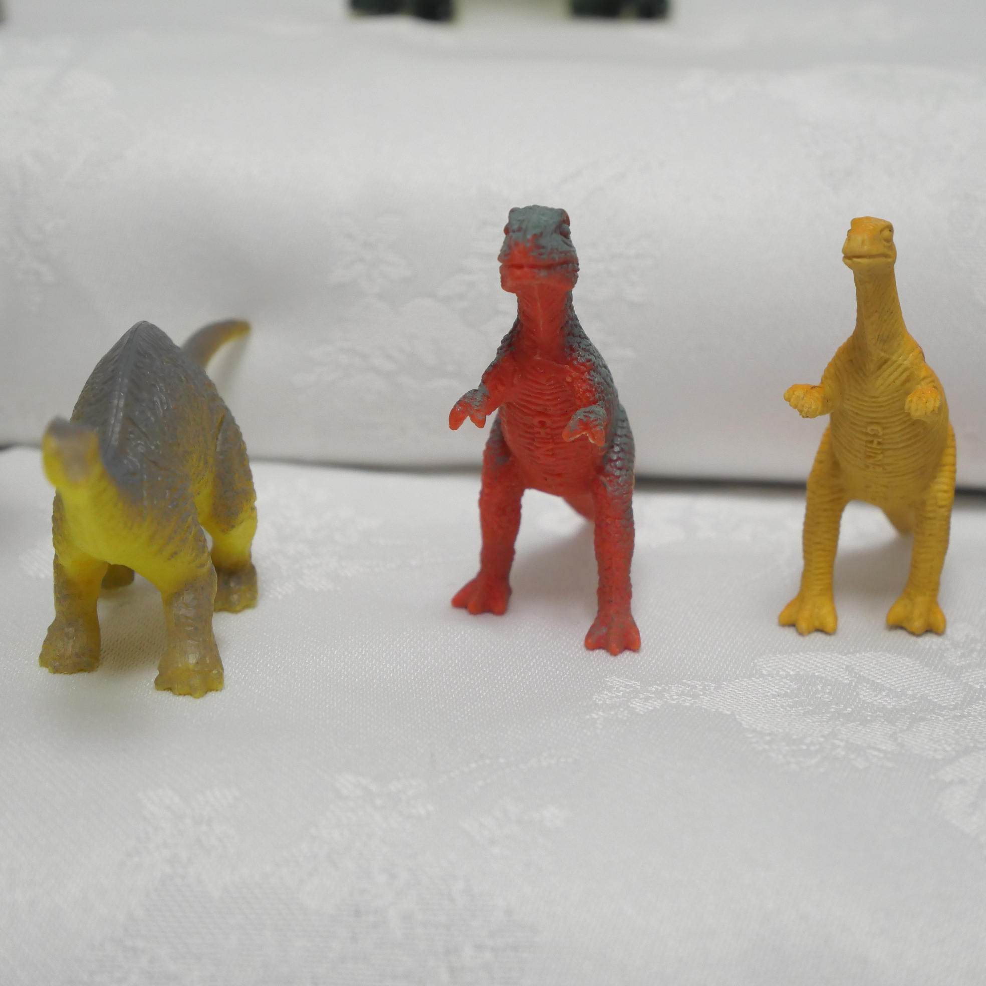 Voir photo 8 de Collection de 11 figurines de dinosaures en plastique Collection de 11 figurines de dinosaures en plastique Très bon état - Vue 8 -