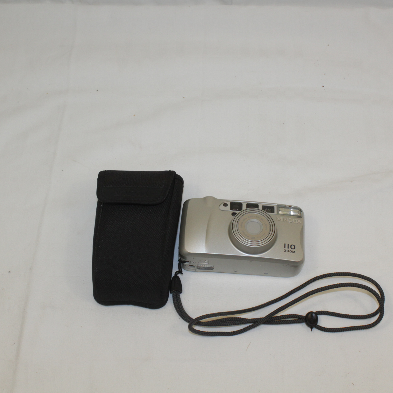 Appareil photo Minolta 110 zoom Très bon état - Vue 3 - 