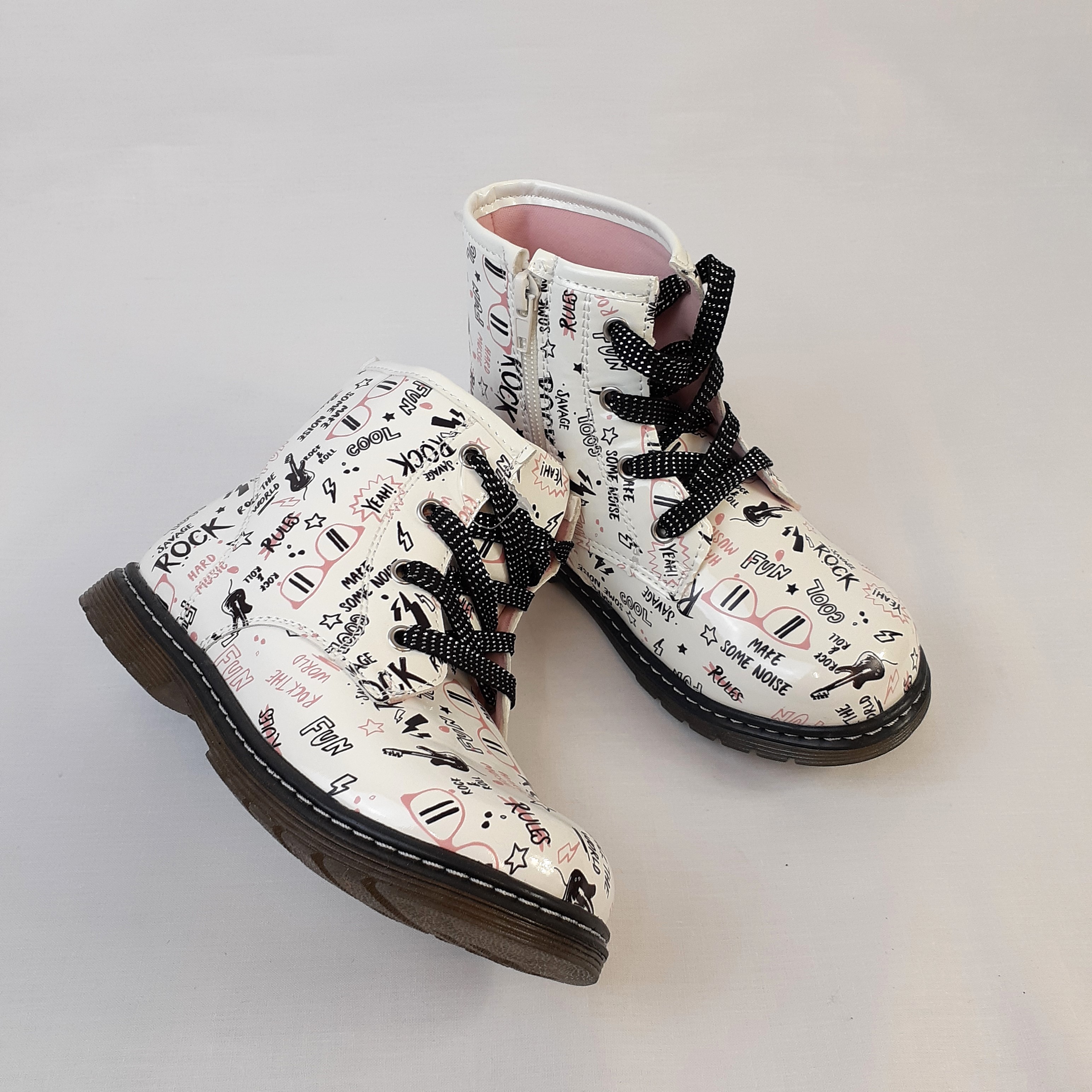 Voir photo 5 de Bottines à lacet style rock et chic 31 Bottines à lacet style rock et chic 31 Comme neuf - Vue 5 -