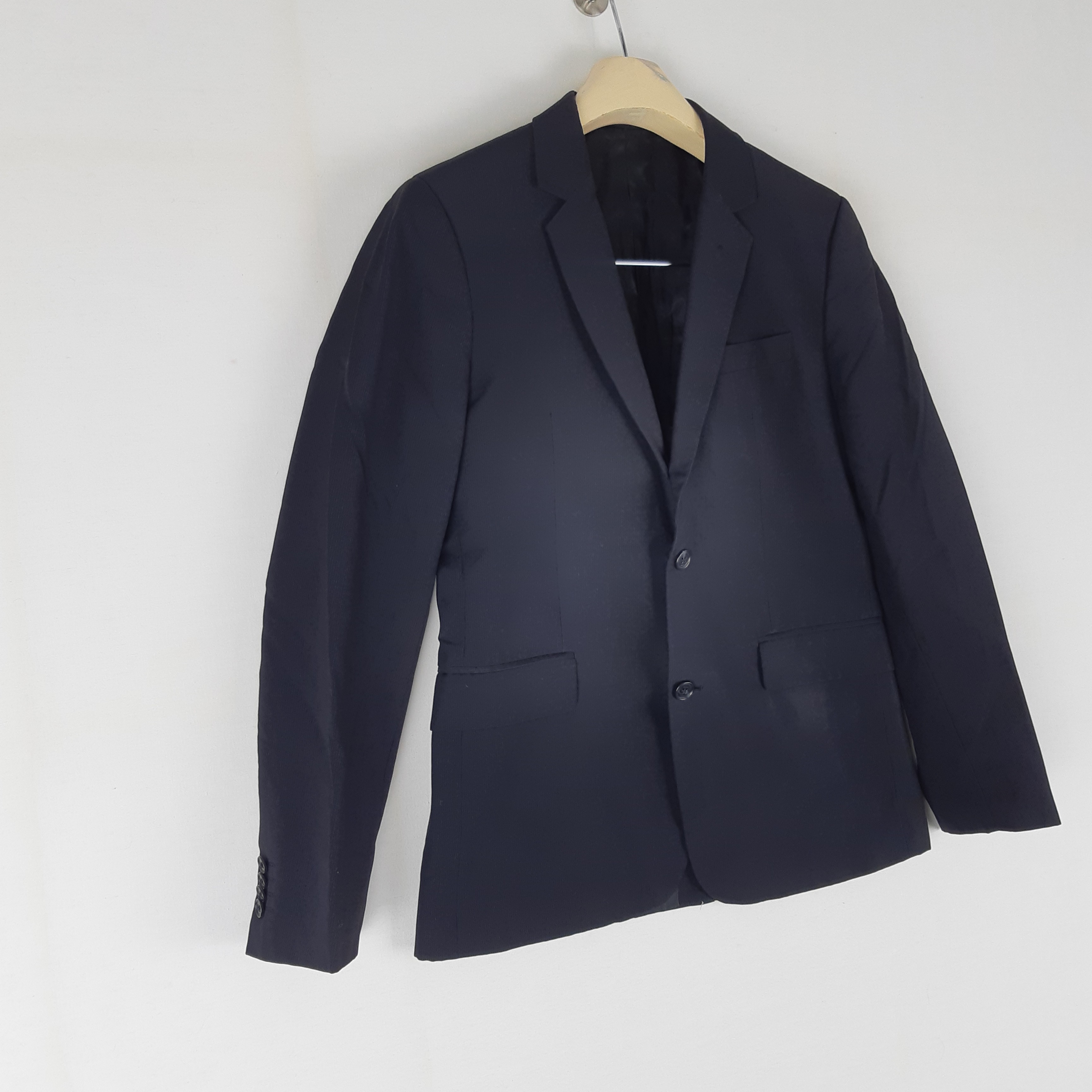 Voir photo 3 de Mexx - Manteau noir en laine vierge - Taille 46 mesures Carrure= 43 Poitrine= 52 Longueur= 70 Manches= 61 Mexx - Manteau noir en laine vierge - Taille 46 mesures Carrure= 43 Poitrine= 52 Longueur= 70 Manches= 61 Très bon état - Vue 3 -