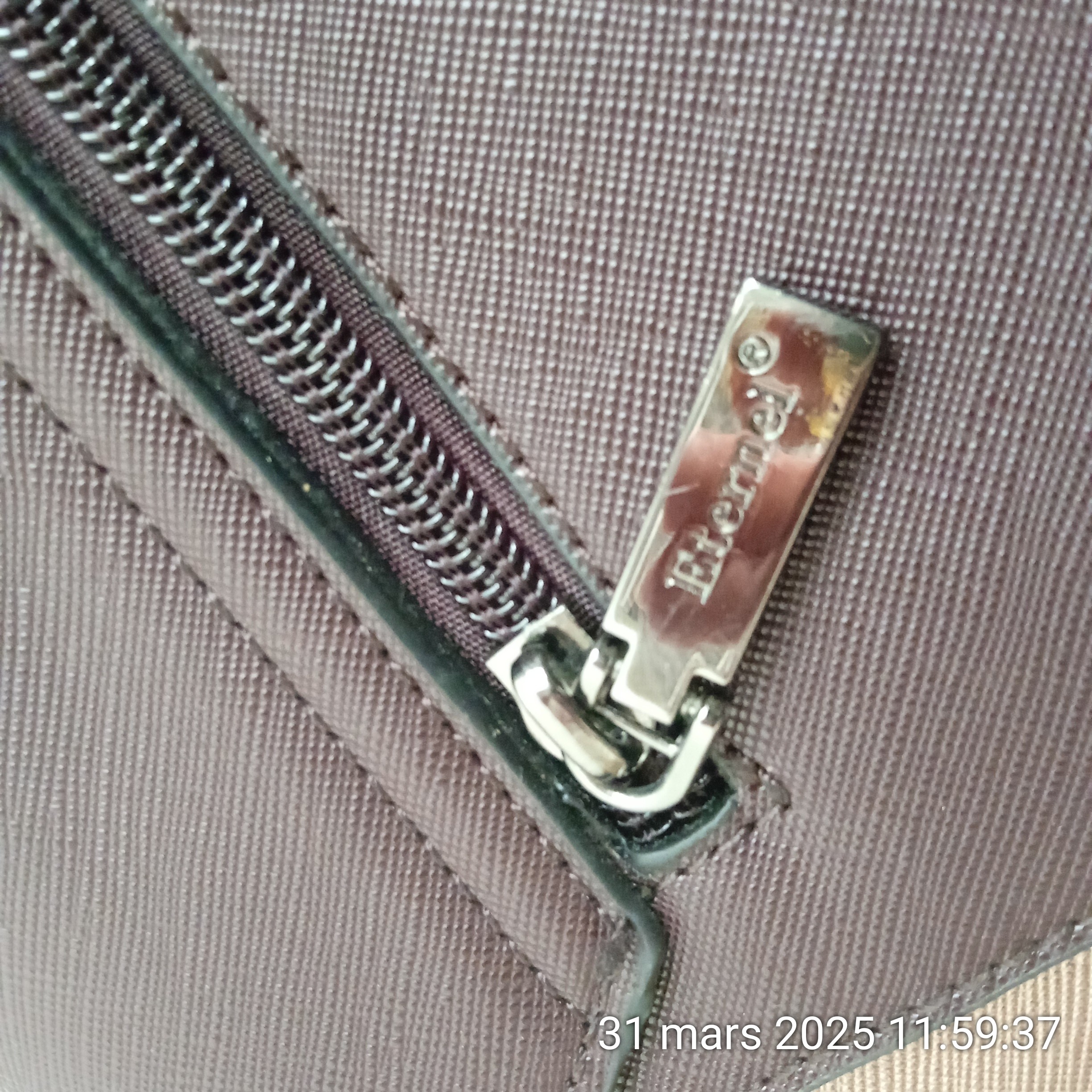 Sac à bandoulière bordeaux ETERNEL - Photo 7