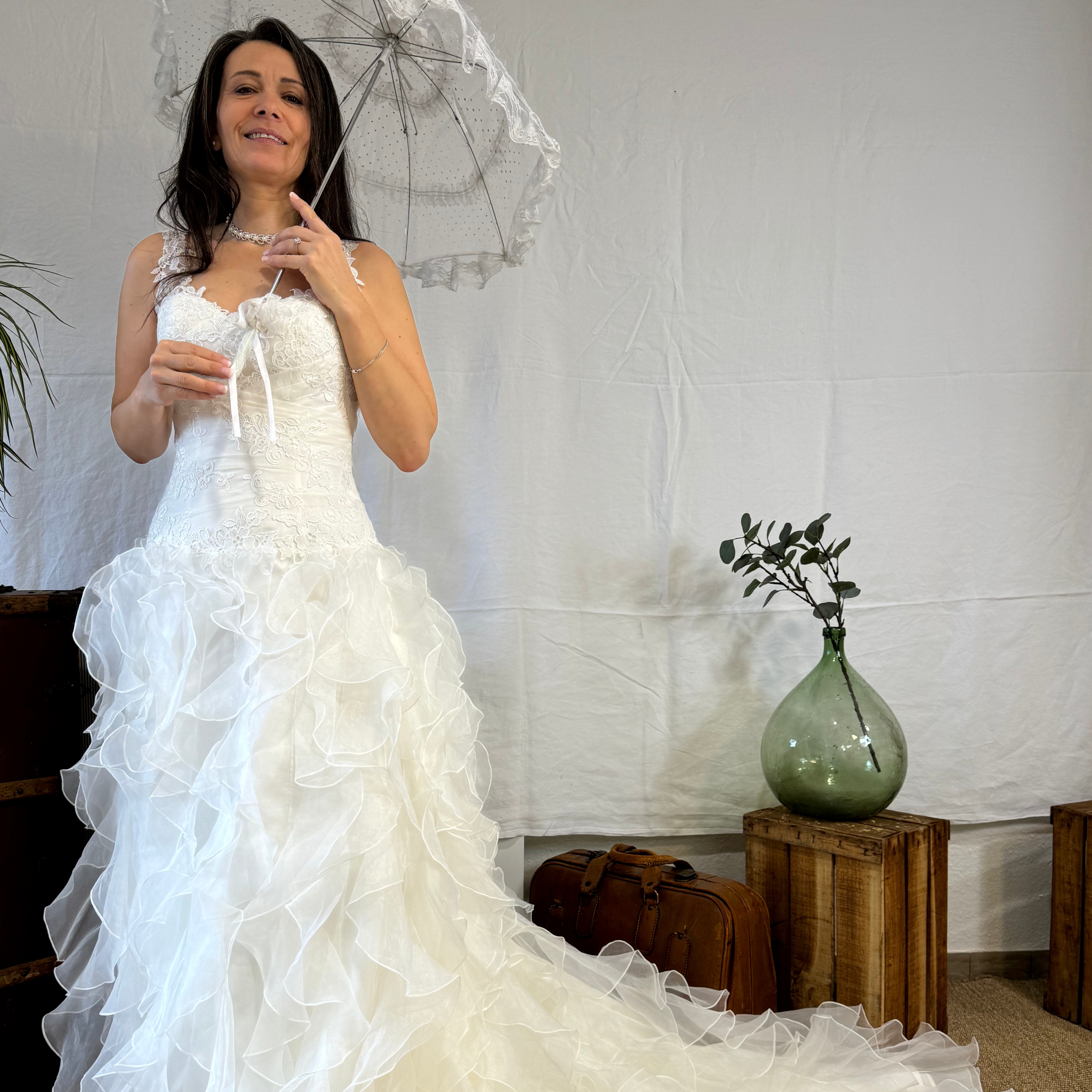 Voir photo 12 de Robe de mariée - Eglantine Créations style romantique Robe de mariée - Eglantine Créations style romantique Très bon état - Vue 12 -