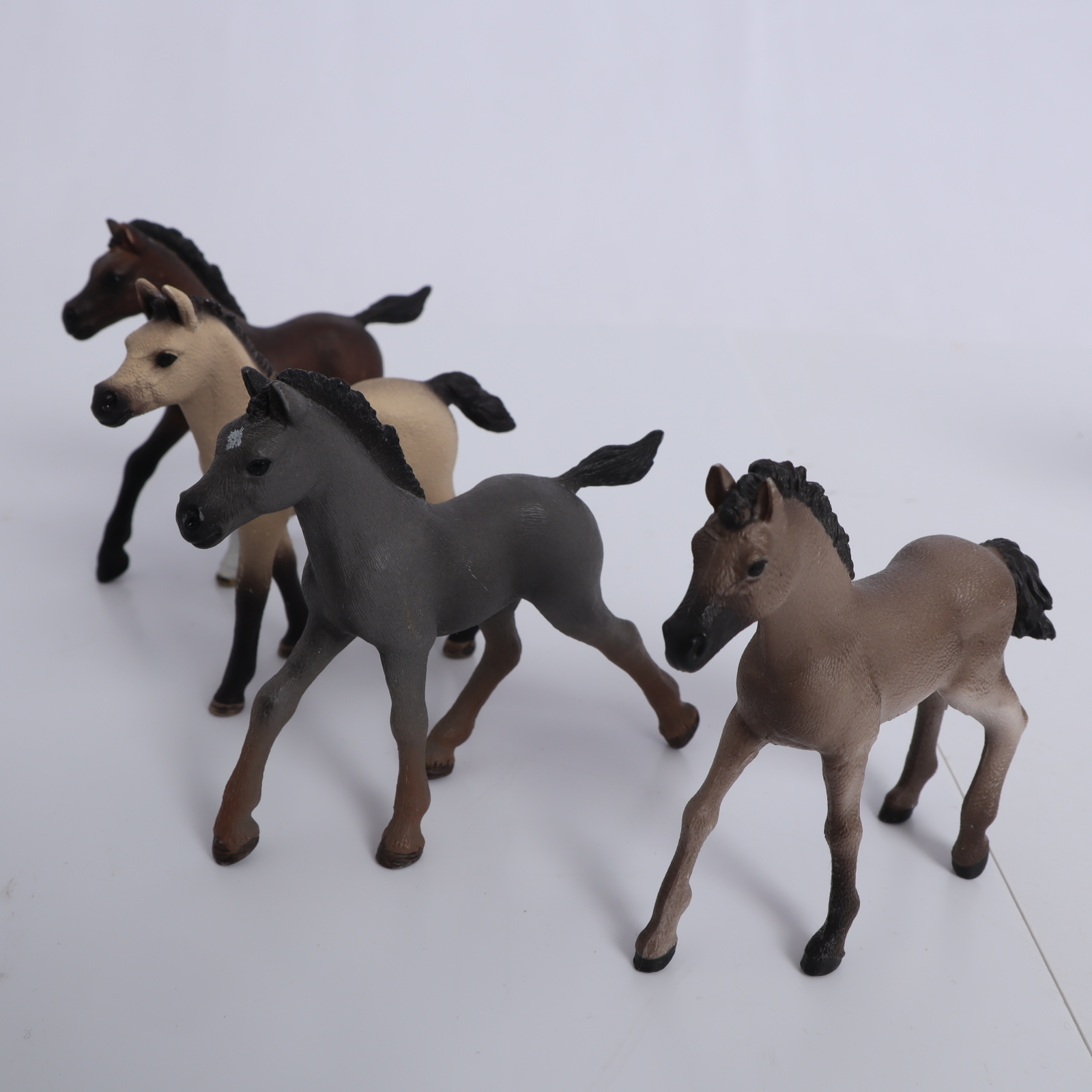 Lot de 8 chevaux de la marque SCHLEICH Très bon état - Vue 3 - 
