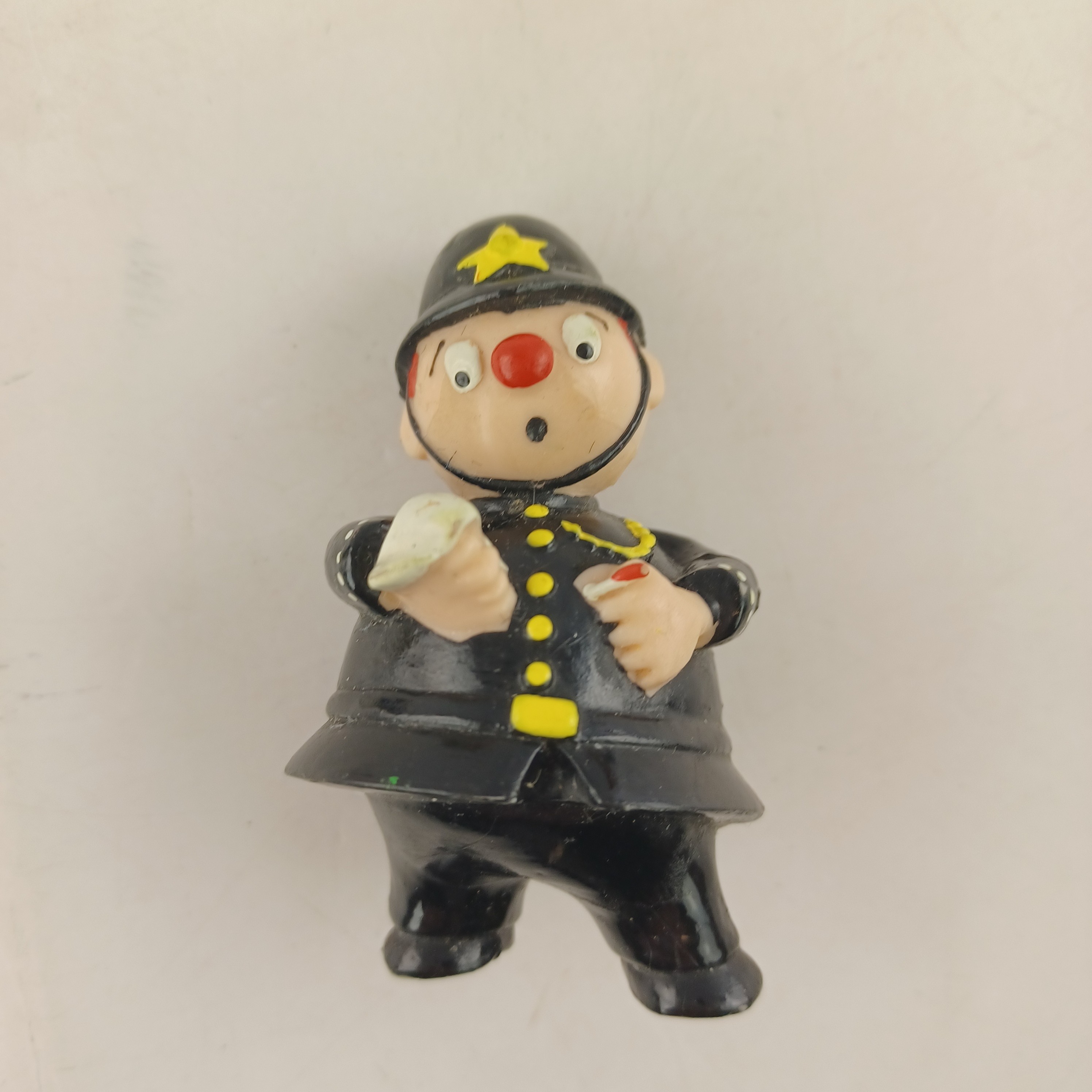 Lot de figurines oui-oui Très bon état - Vue 3 - 